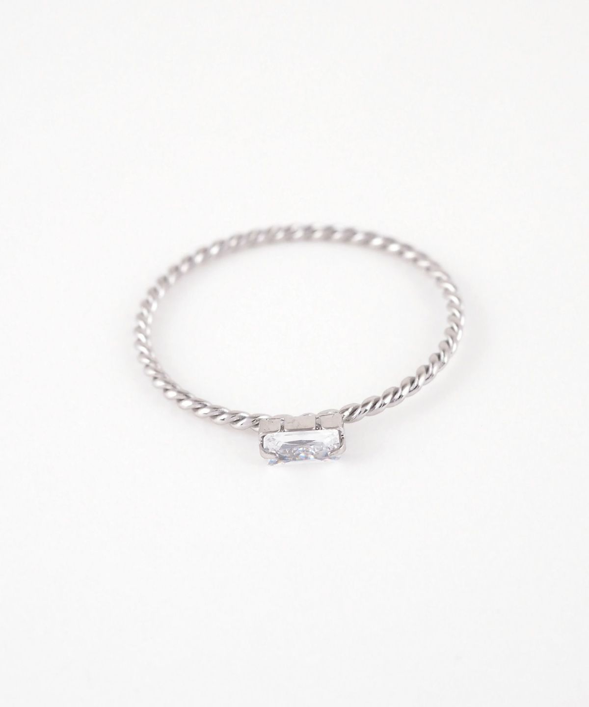 ツイストキュービックジルコニアサージカルステンレスリング