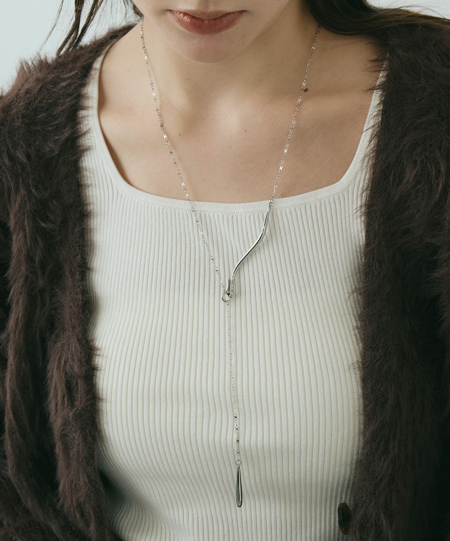 ドロップメタルスイングネックレス【MUK lucenzio】