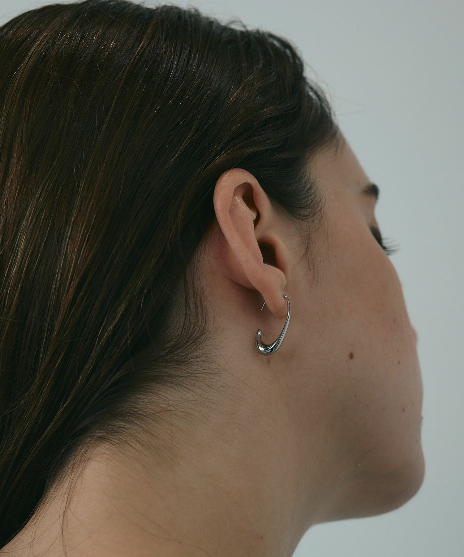 オーバルステンレスフックピアス【MUK lucenzio】