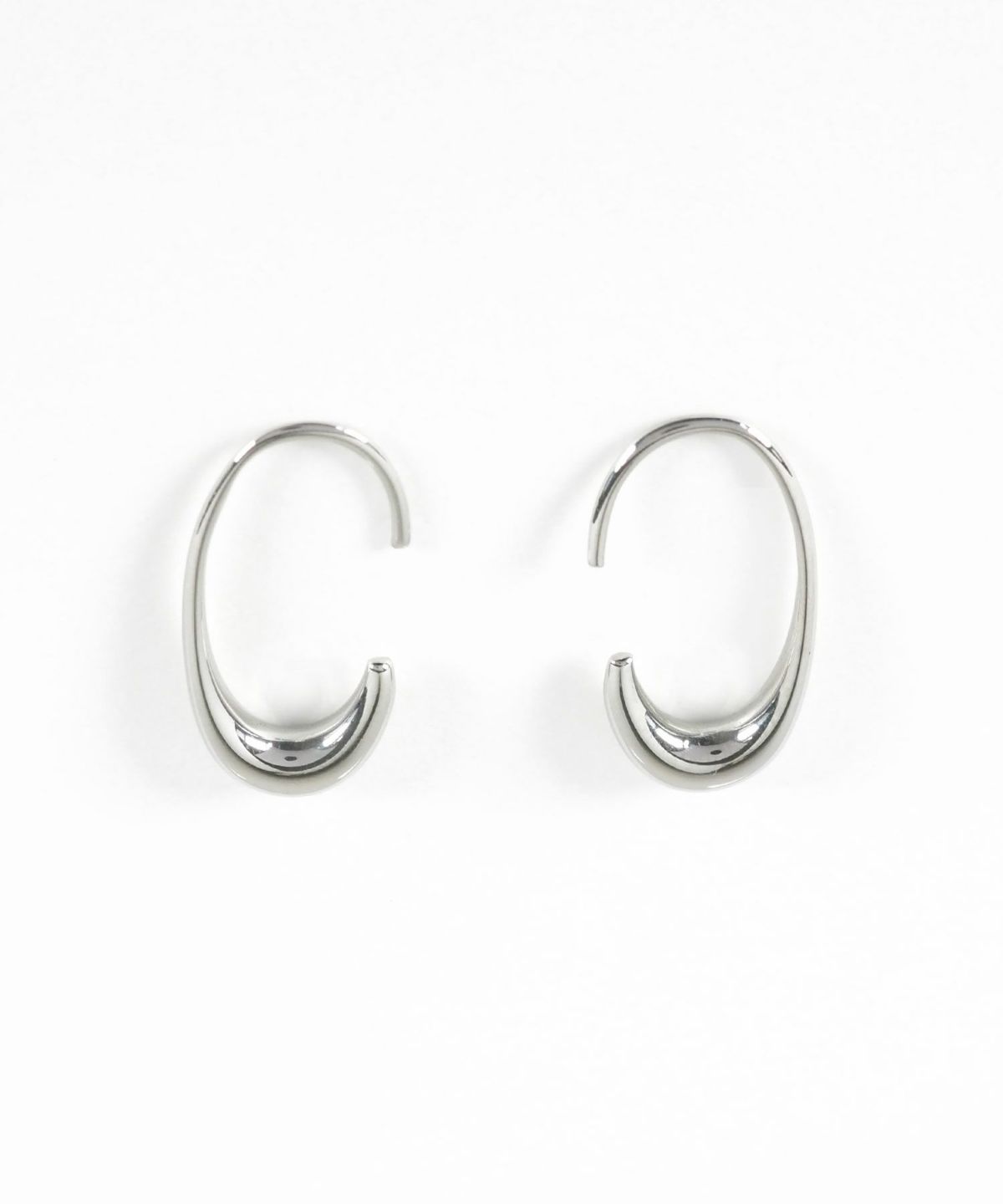 オーバルステンレスフックピアス【MUK lucenzio】