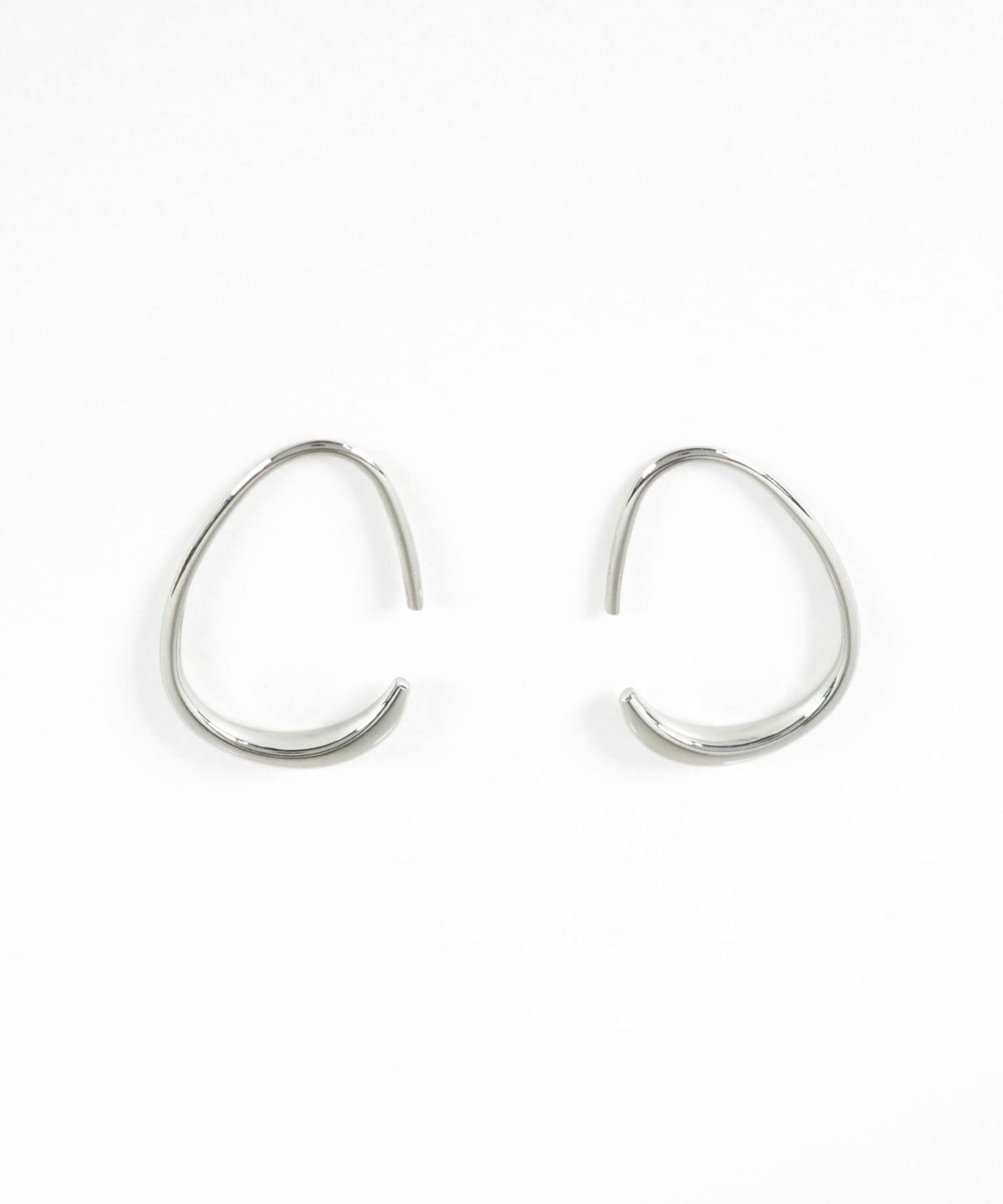 ドロップフープステンレスフックピアス【MUK lucenzio】