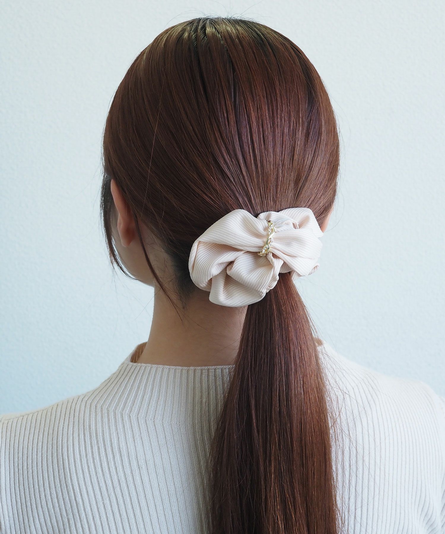 クロスビジューチャーム付きシュシュ | 【公式】MUK ONLINE SHOP｜人気