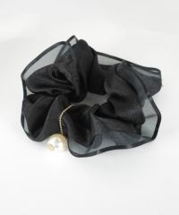 パールチャーム付きシュシュ