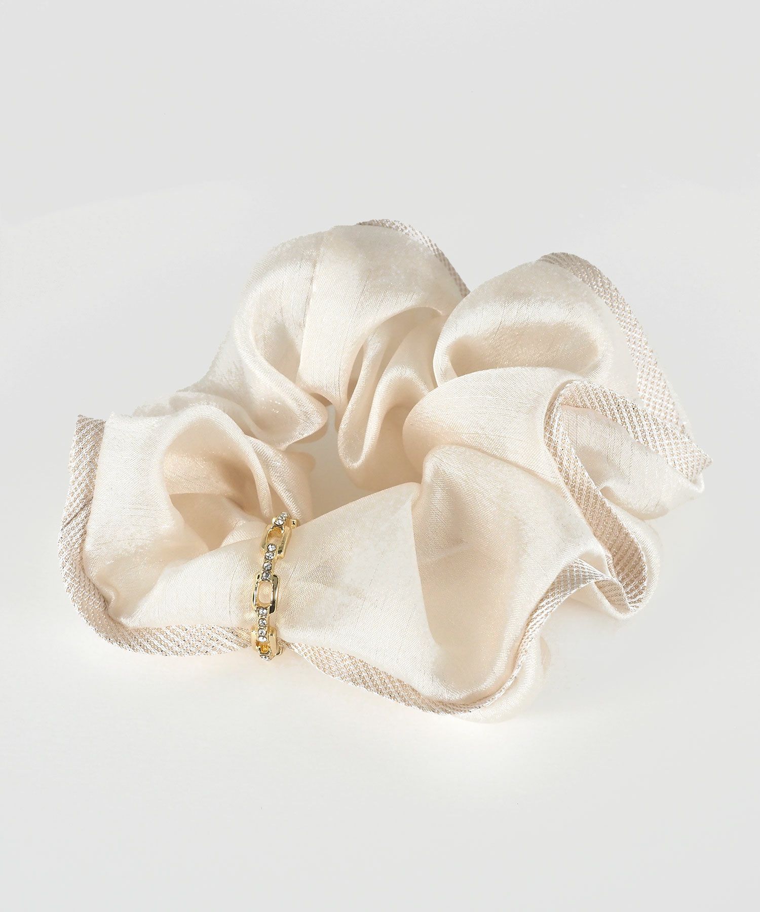 チェーンラインチャーム付きシュシュ