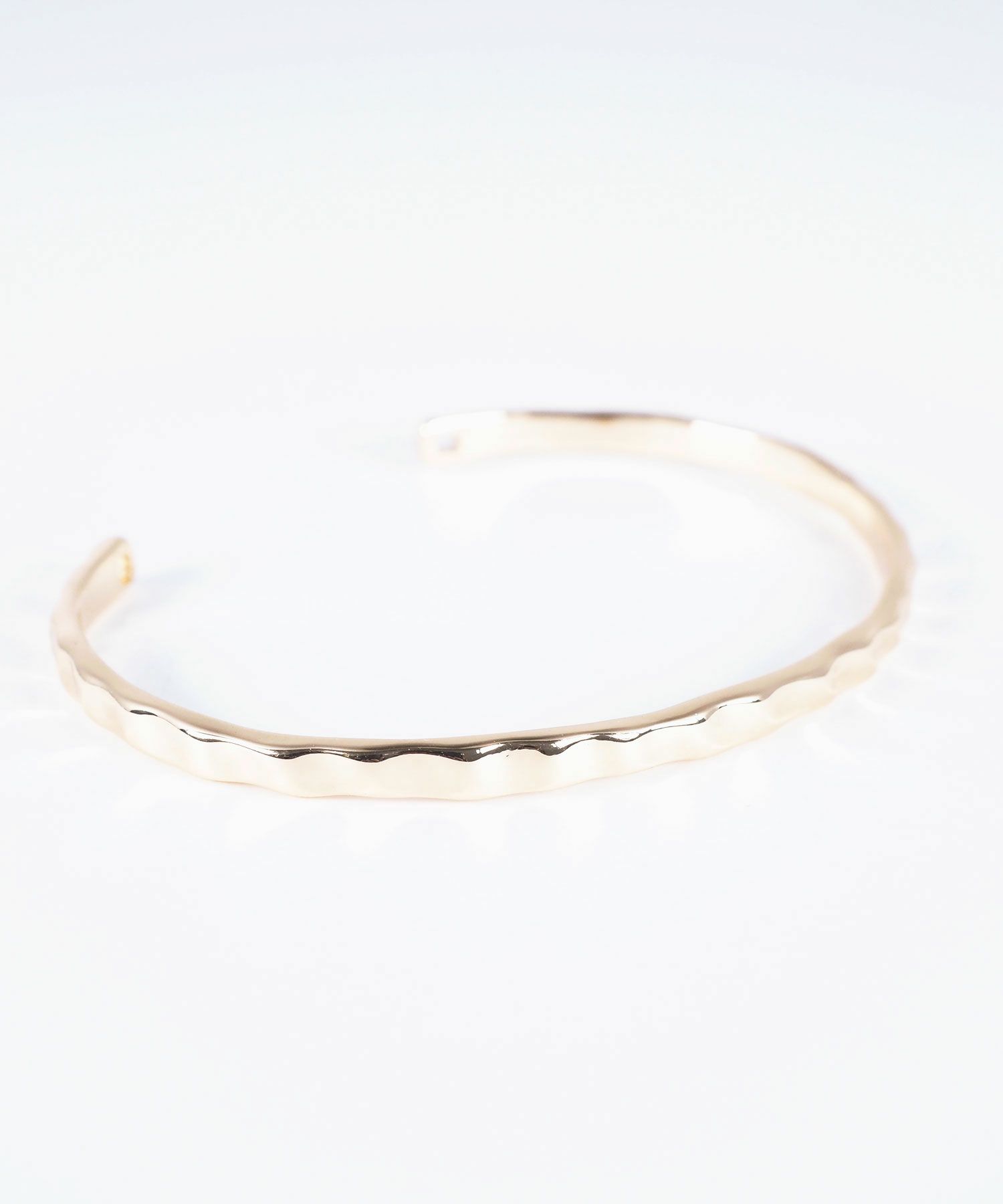 ハンマードバングル