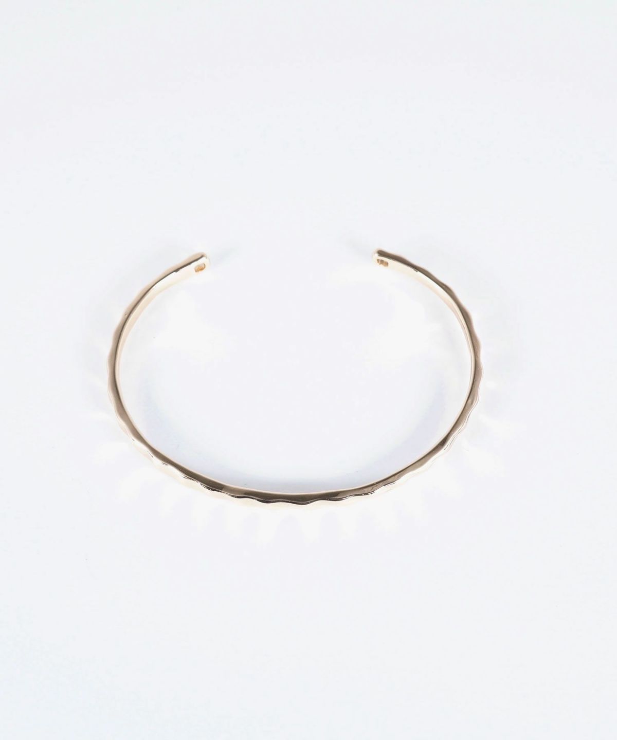 ハンマードバングル