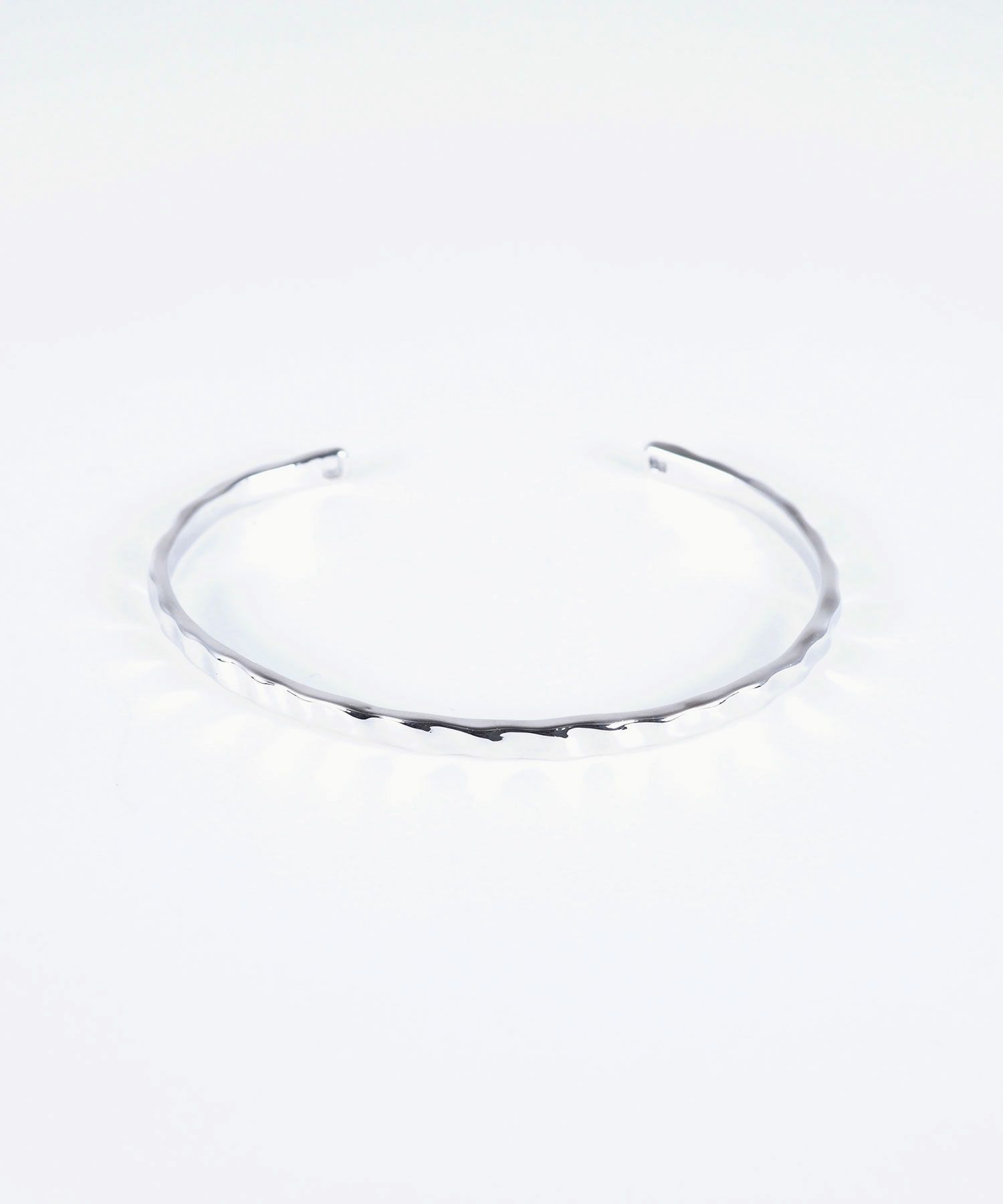 ハンマードバングル