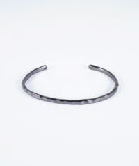 ハンマードバングル