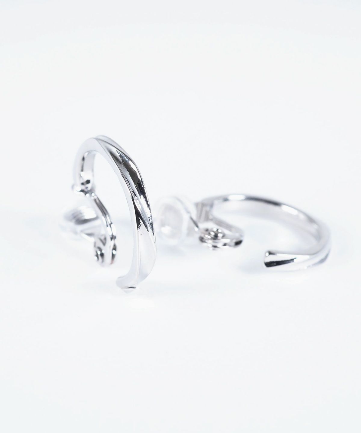 ツイストスリムフープクリップイヤリング