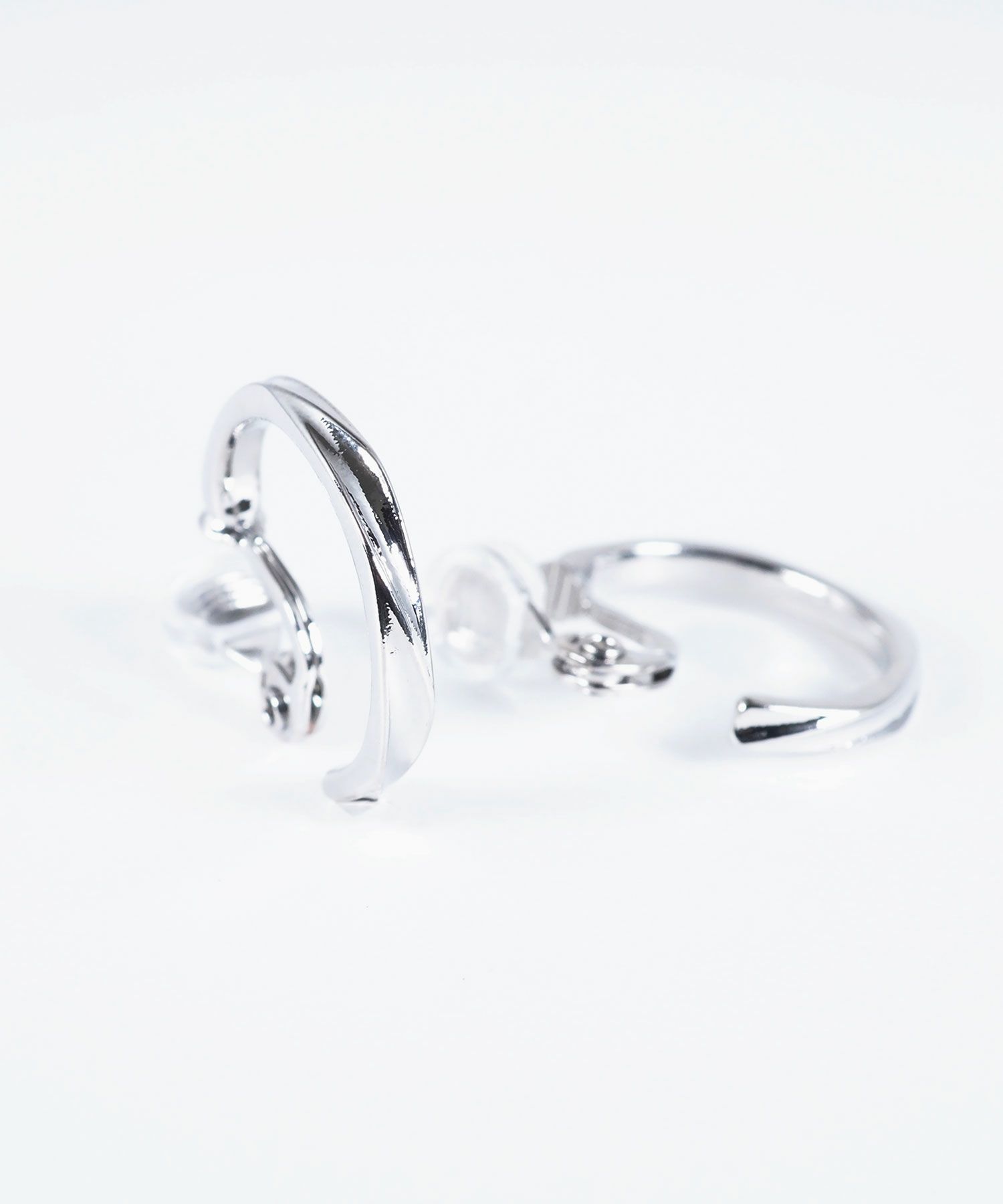 ツイストスリムフープクリップイヤリング