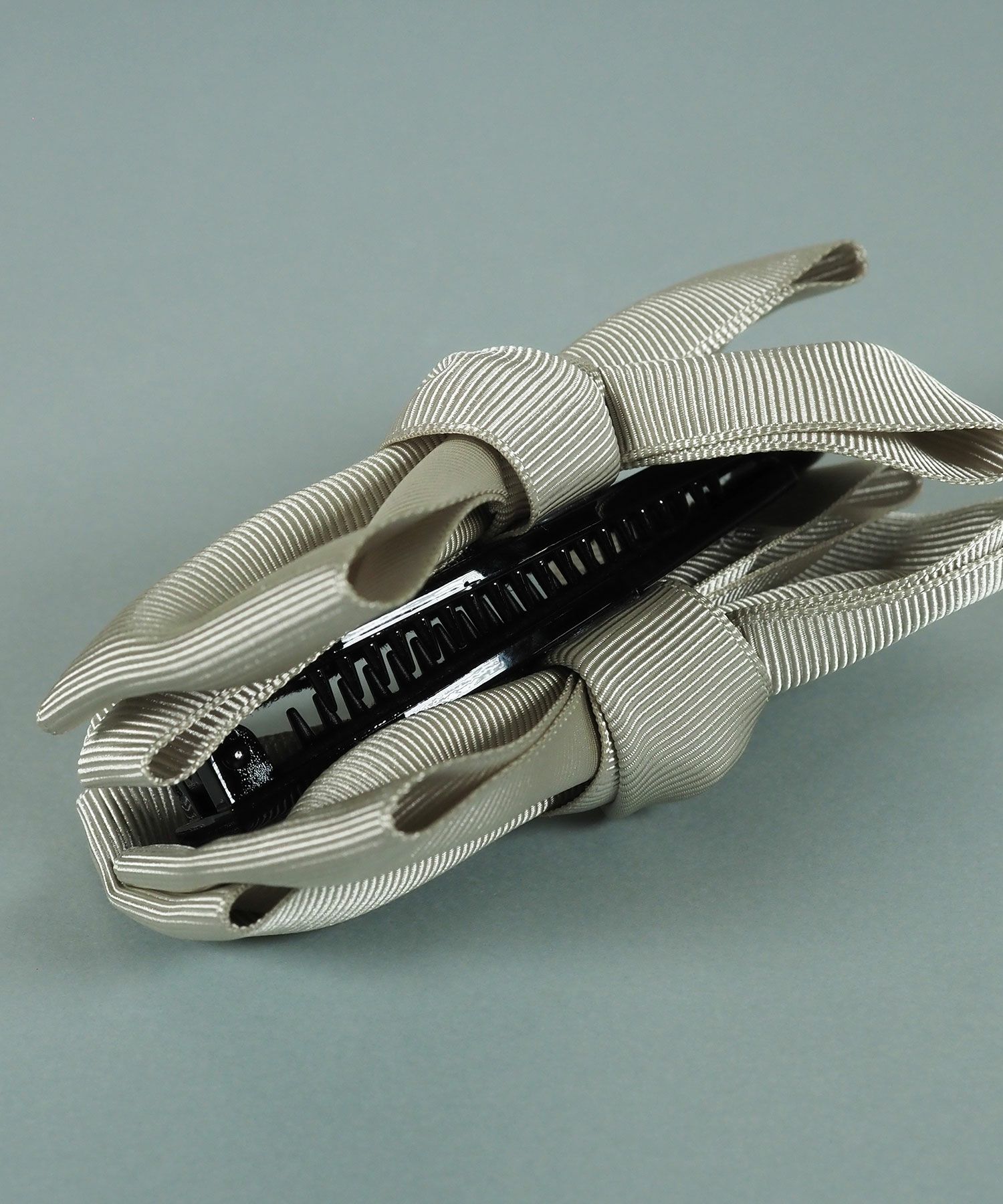 グログランリボンバナナクリップ【JUNO PREMIUM】