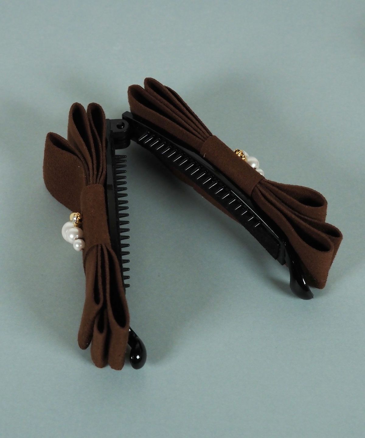 スウェードリボンパールバナナクリップ【JUNO PREMIUM】