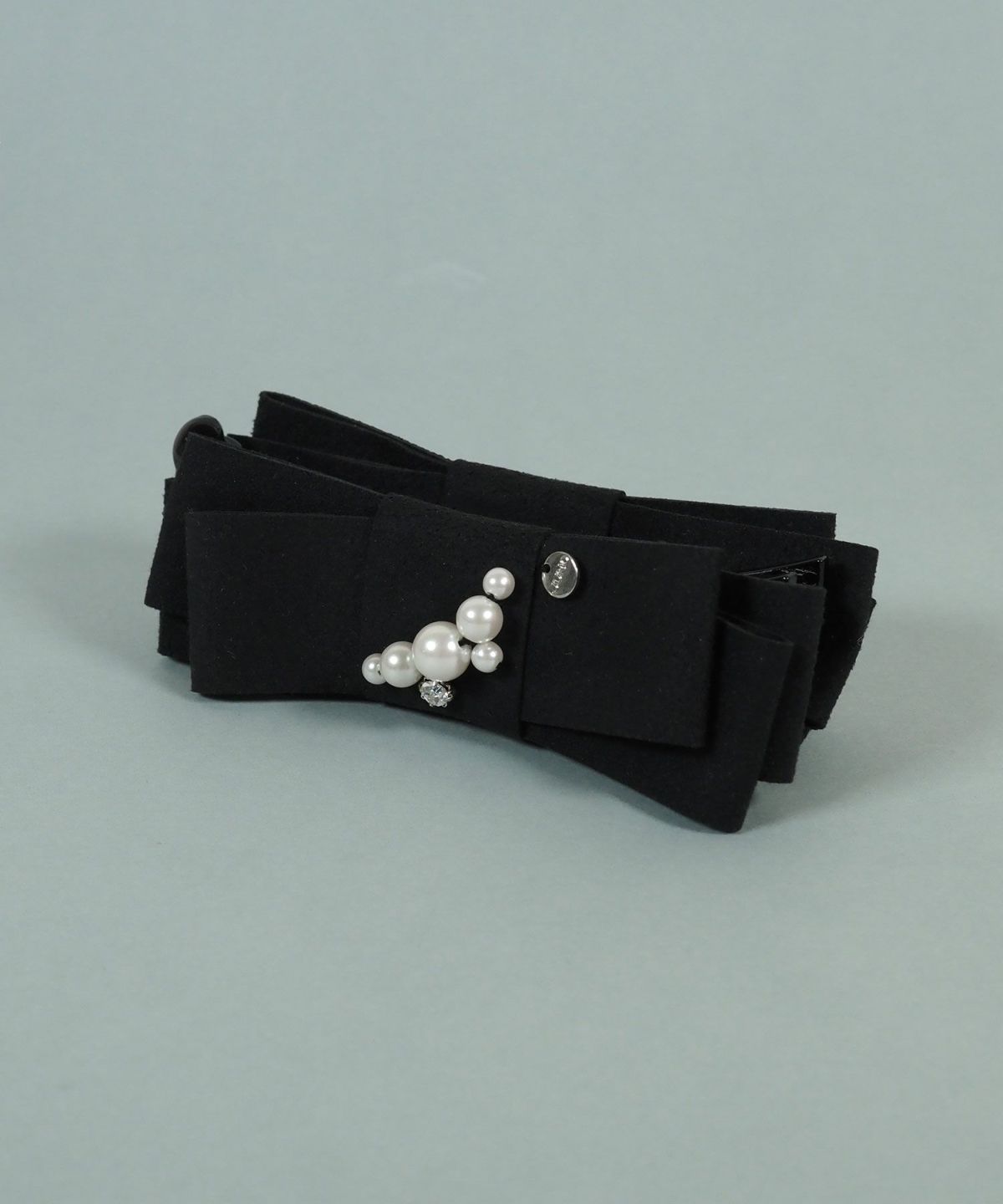 スウェードリボンパールバナナクリップ【JUNO PREMIUM】