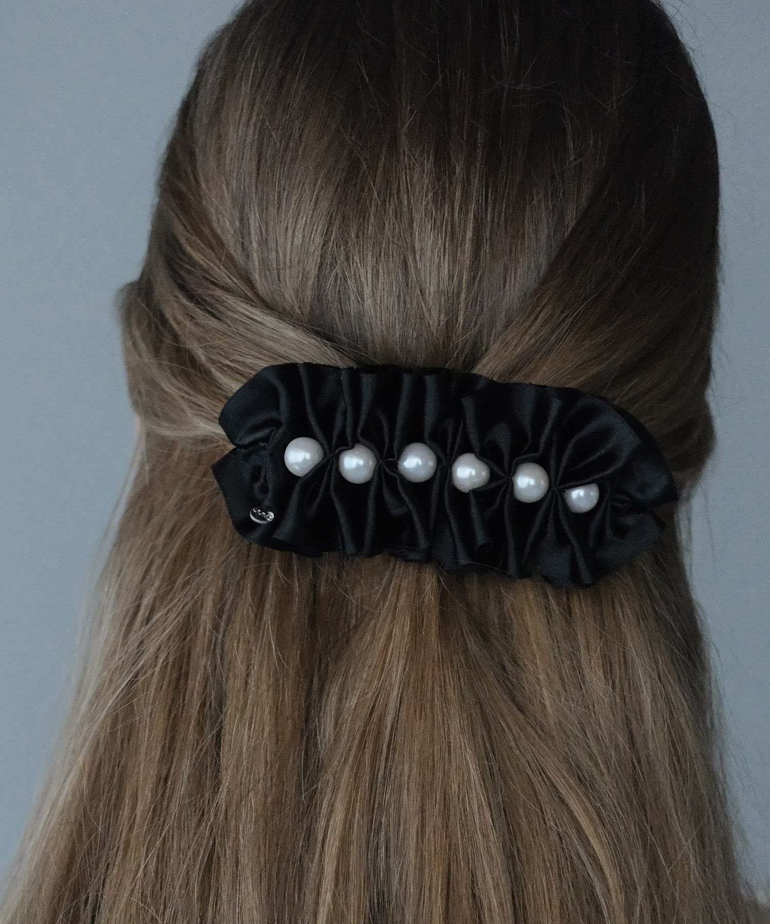 サテンリボンフリルパールバレッタ【JUNO PREMIUM】 | 【公式】MUK