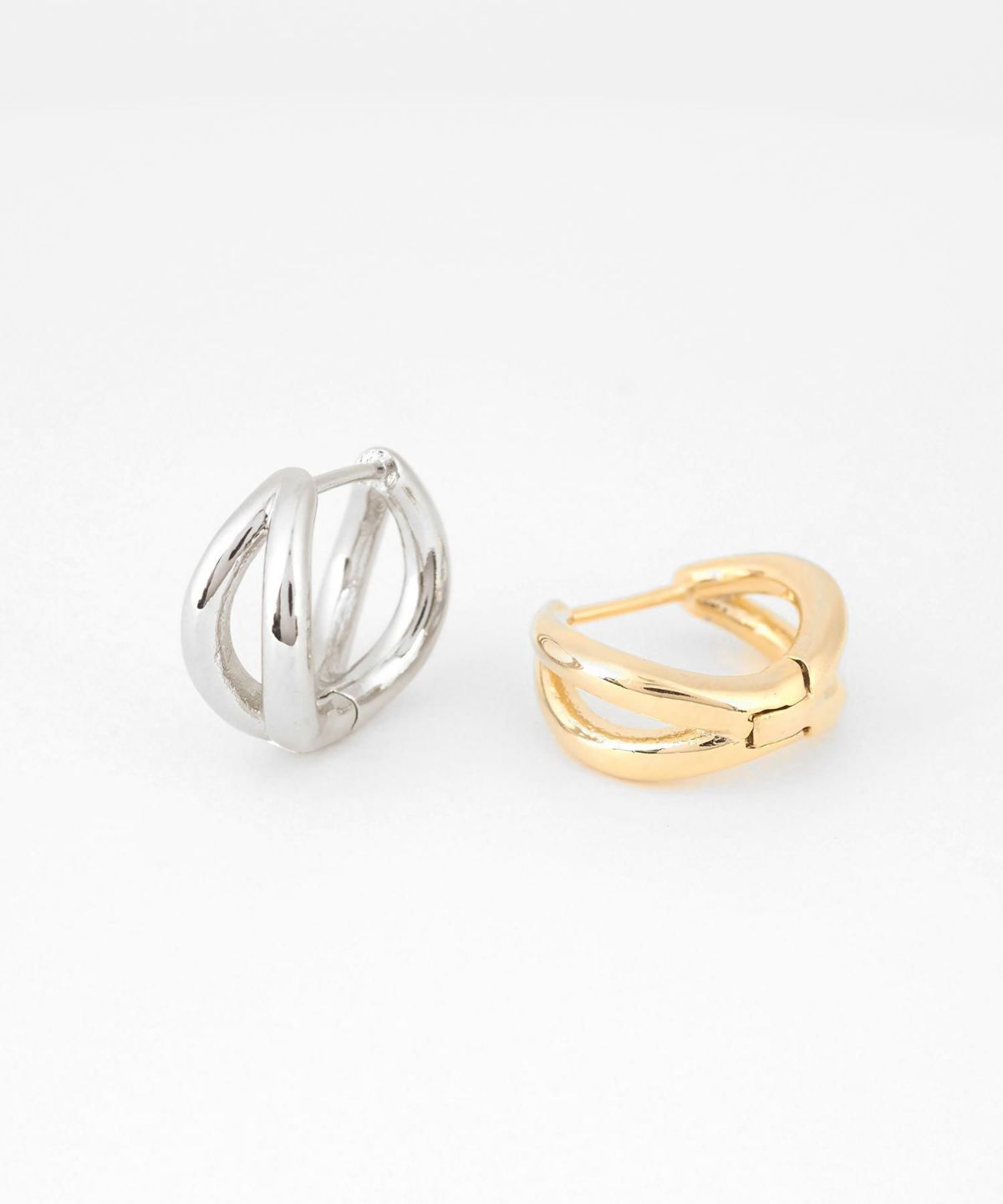 ピアスアンブナノモア　新品未開封7箱 ピアスアンブナノモア 新品未開封7箱 mimi33】天然石トライアングル