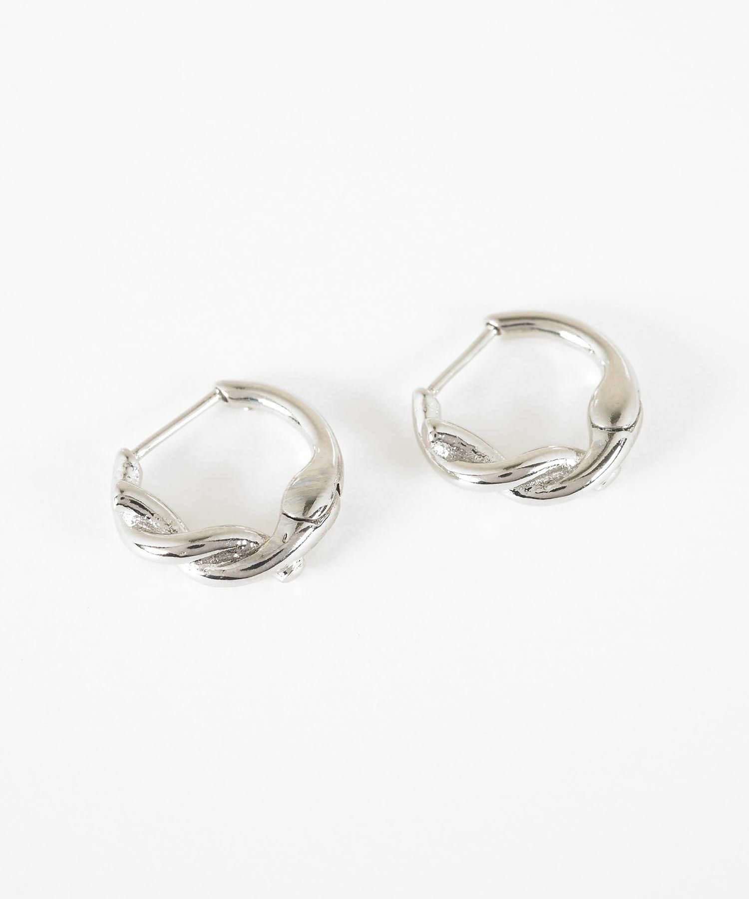 クロスループスプリングフープピアス