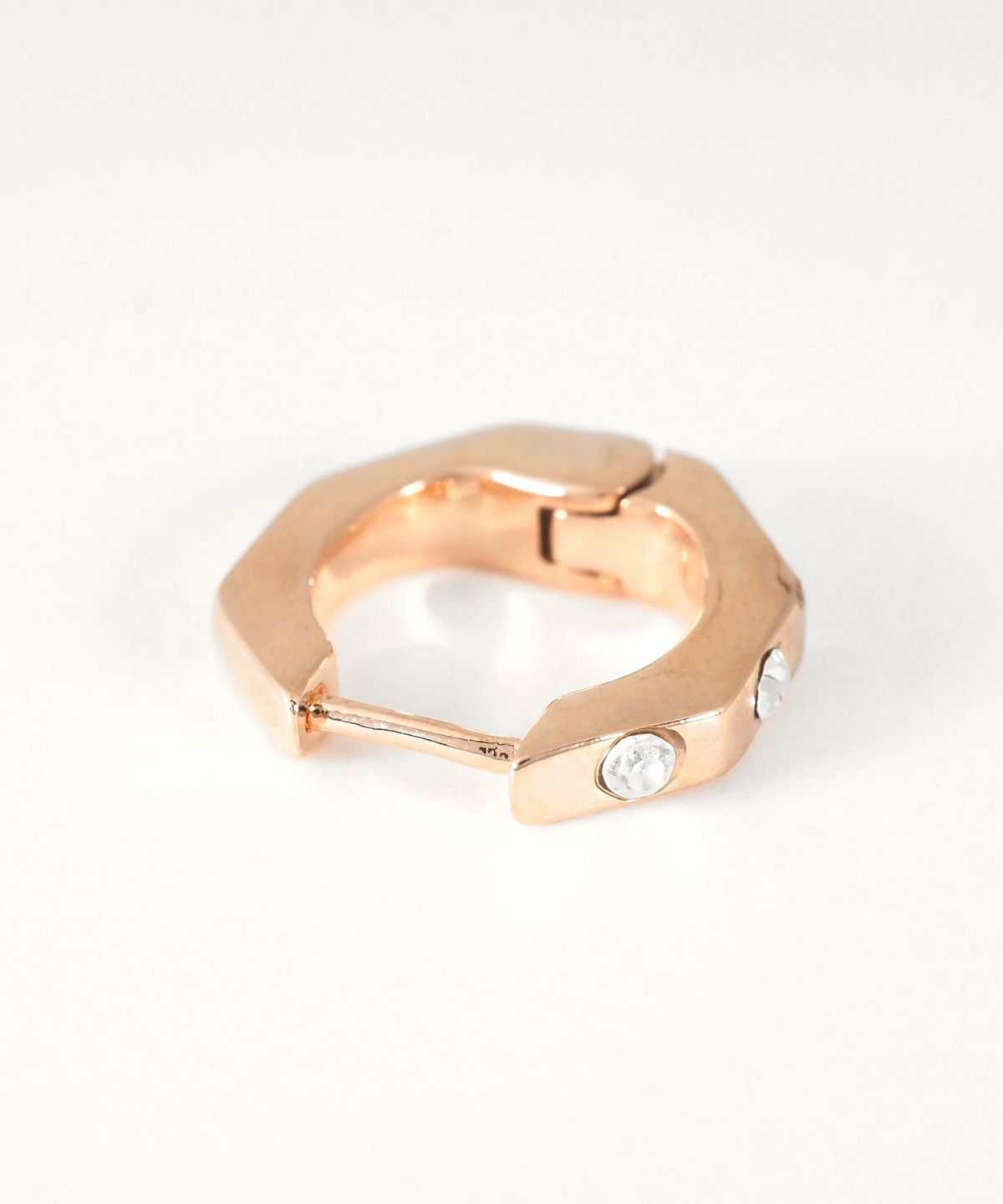 ポリゴンストーンスプリングフープピアス