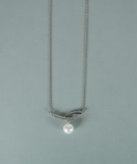 貝パールカーブラインネックレス