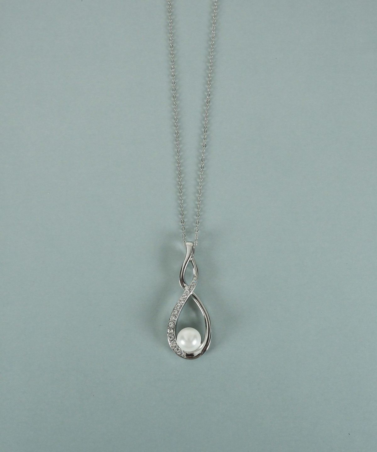 貝パールカーブパヴェネックレス【JUNO PREMIUM】