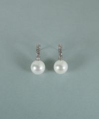 貝パールラインパヴェピアス【JUNO PREMIUM】