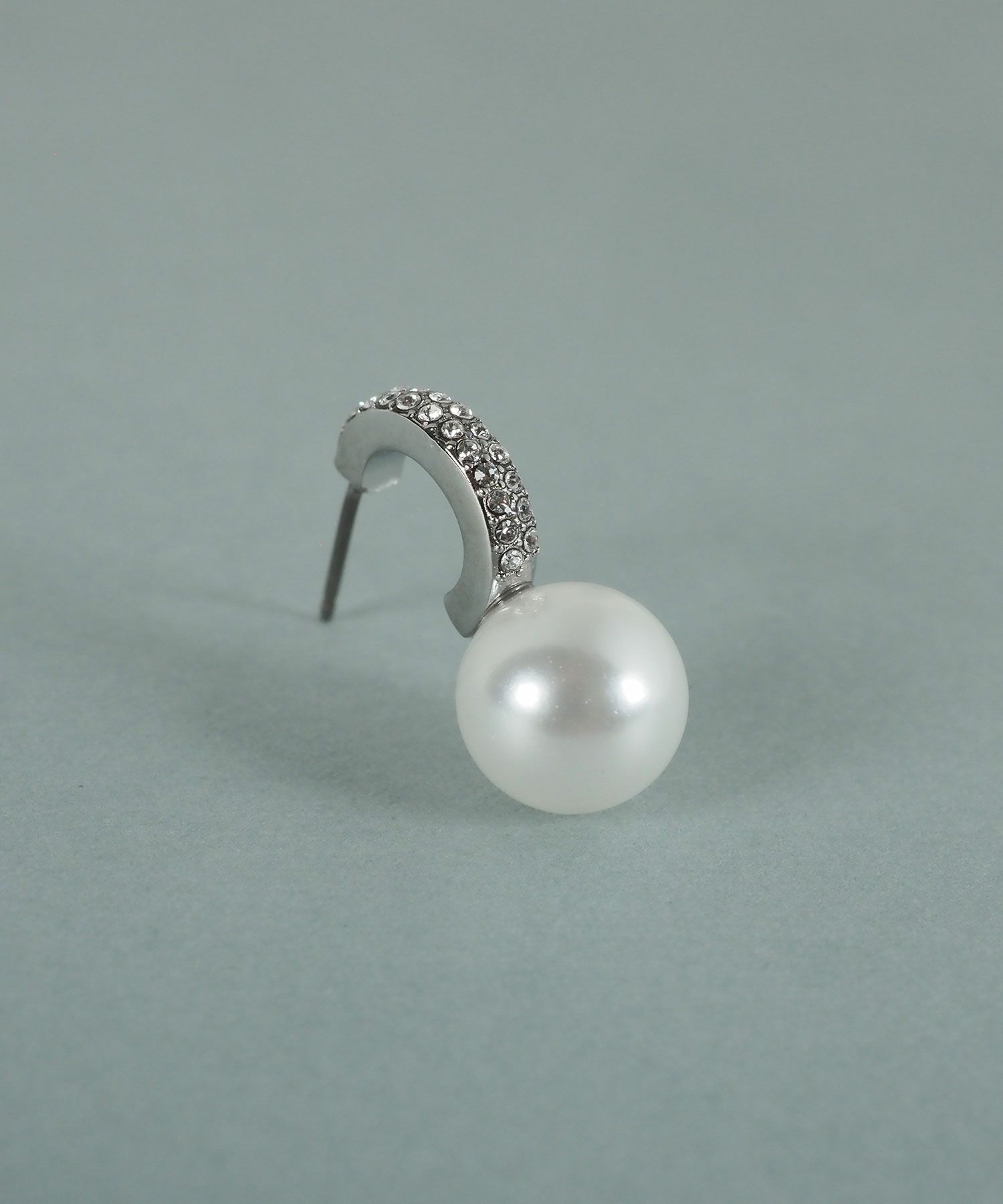 貝パールラインパヴェピアス【JUNO PREMIUM】