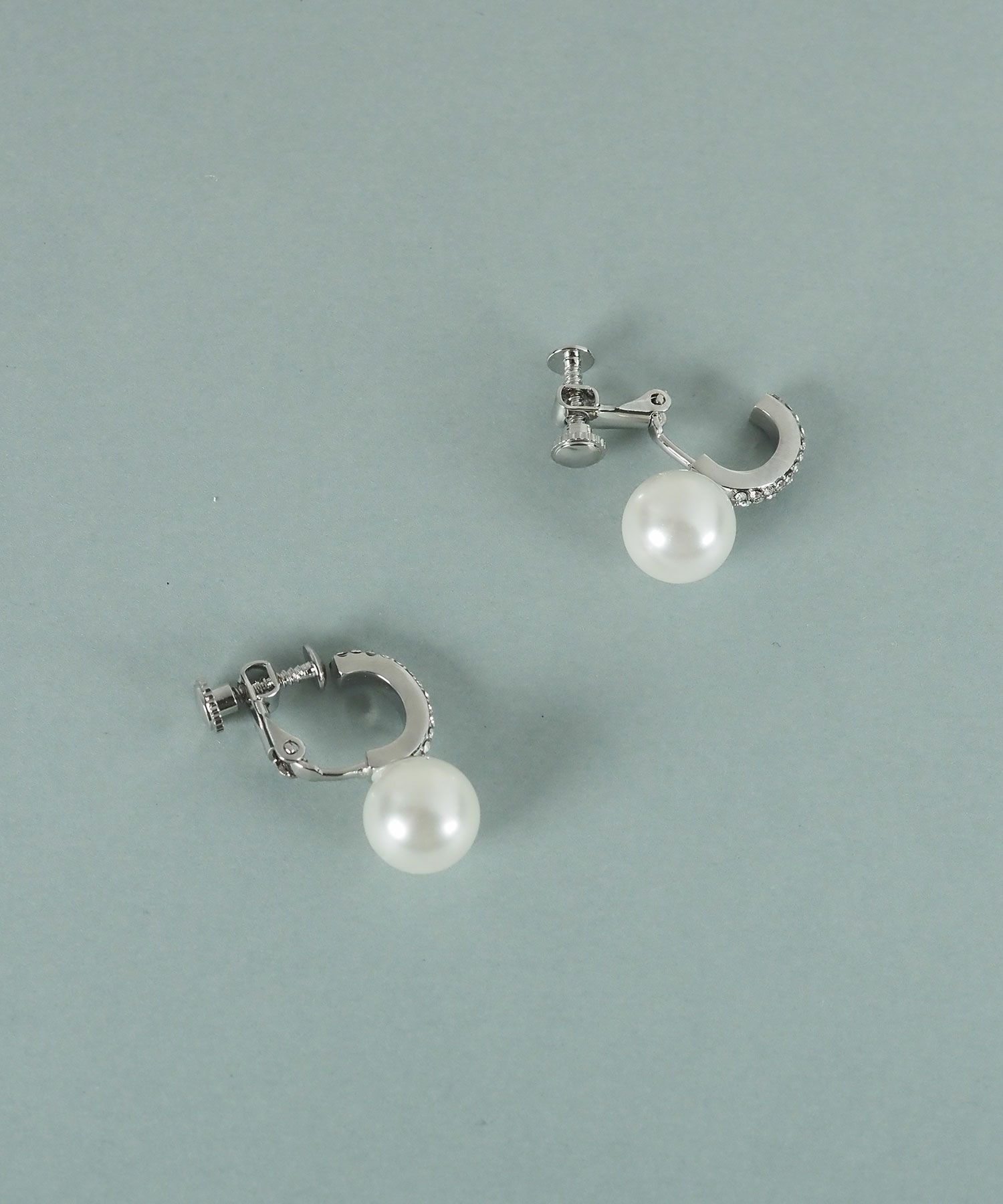 貝パールラインパヴェイヤリング