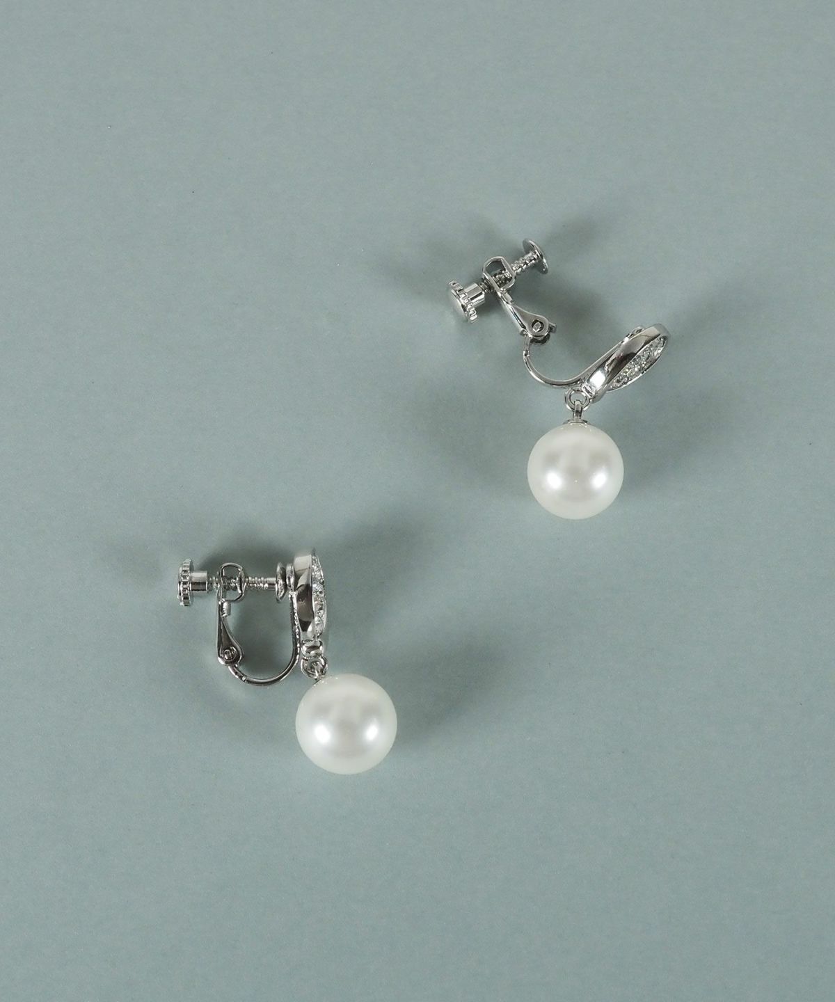 貝パールドロップパヴェイヤリング