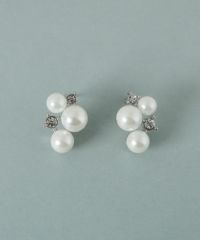 トリプル貝パールビジューピアス【JUNO PREMIUM】