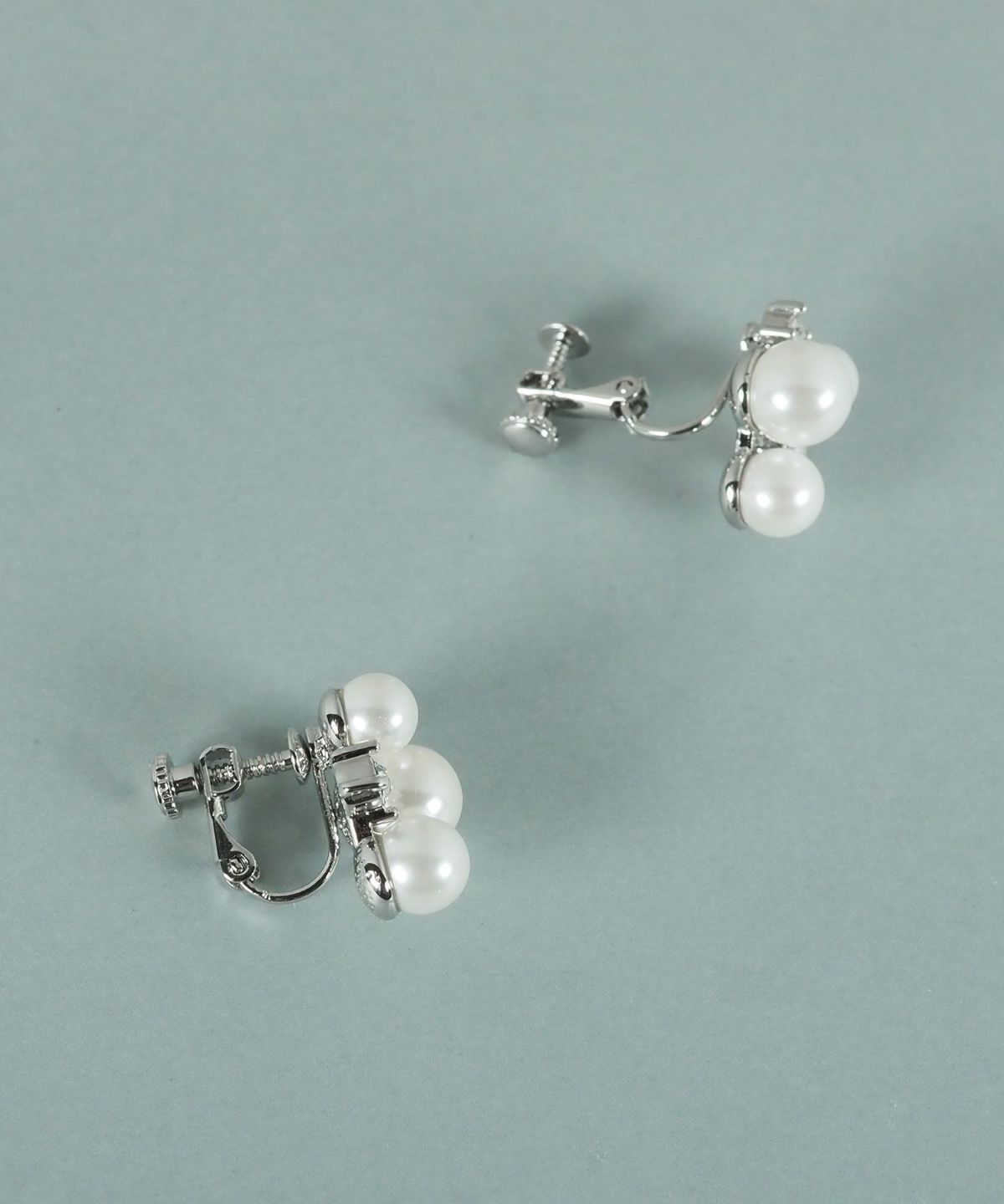 トリプル貝パールビジューイヤリング【JUNO PREMIUM】