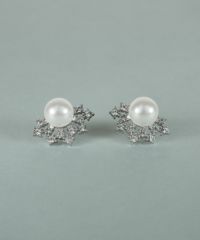 貝パールファンシェイプストーンピアス