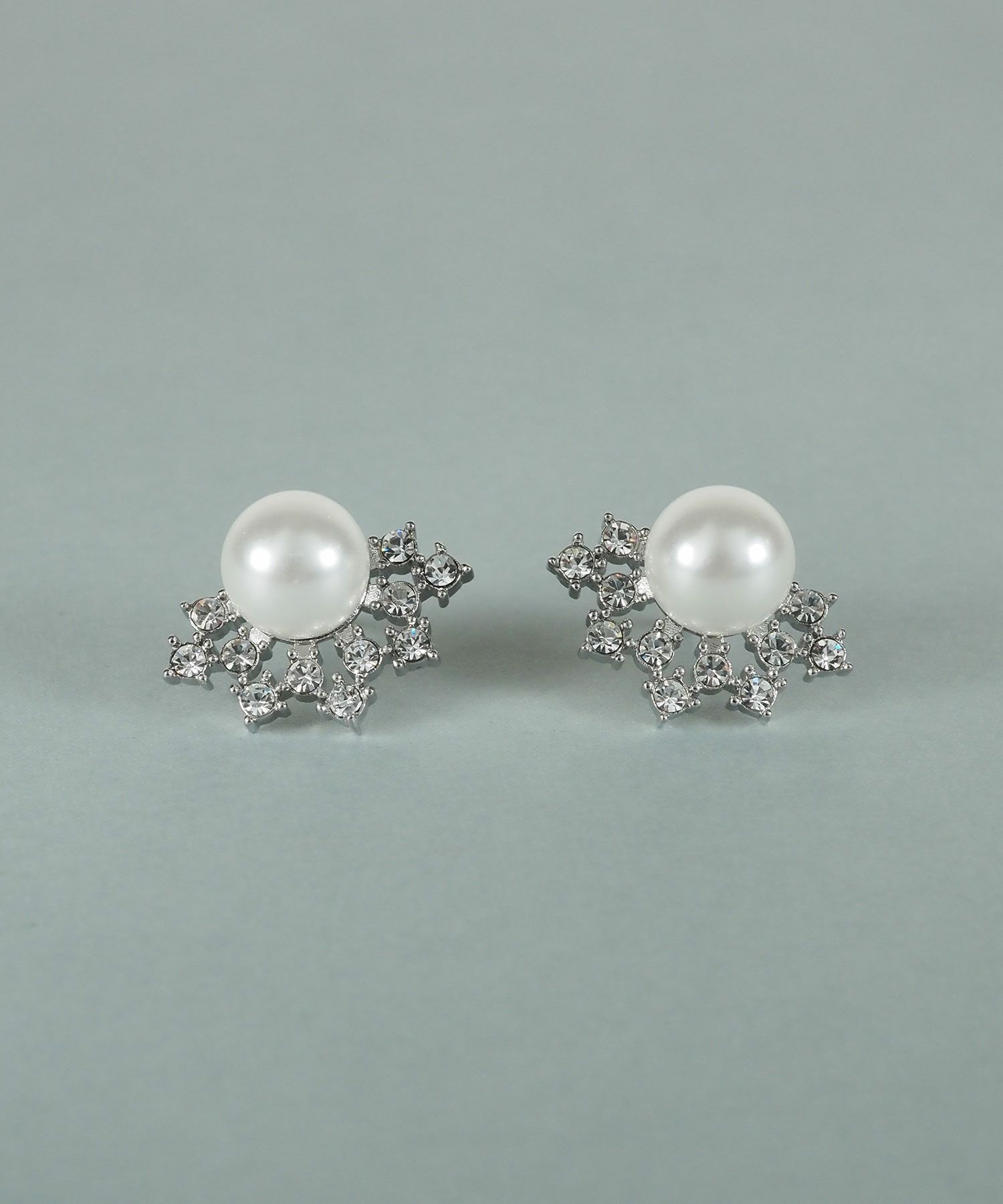 貝パールファンシェイプストーンピアス