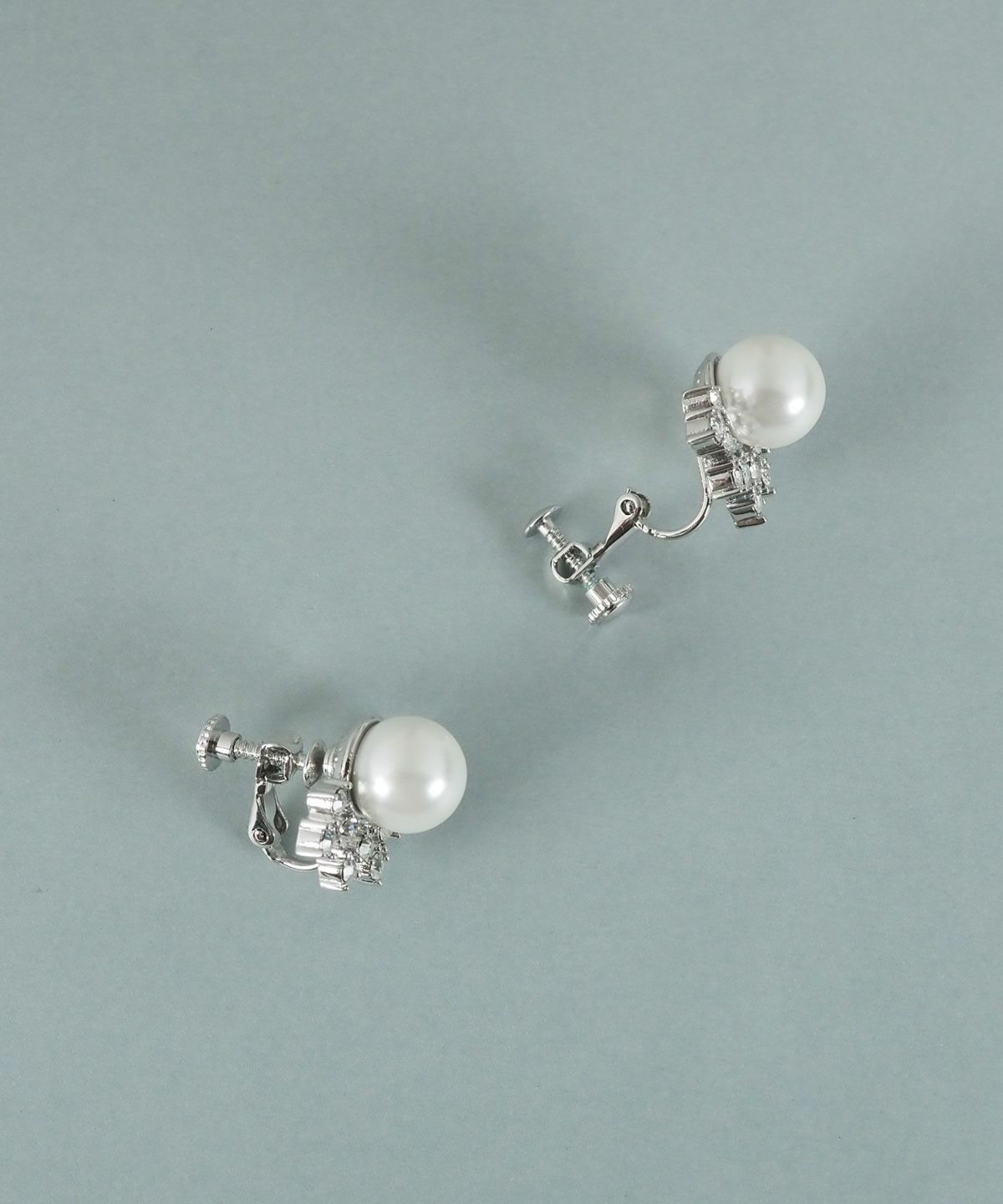 貝パールファンシェイプストーンイヤリング