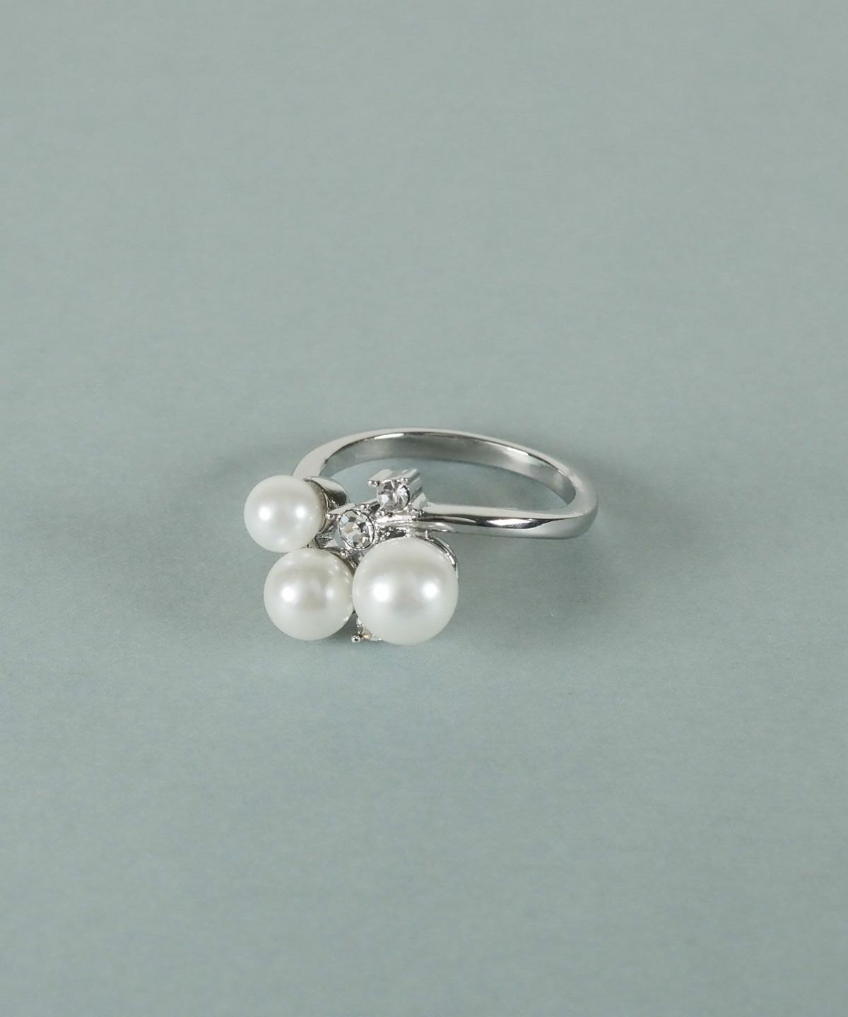 トリプル貝パールビジューリング