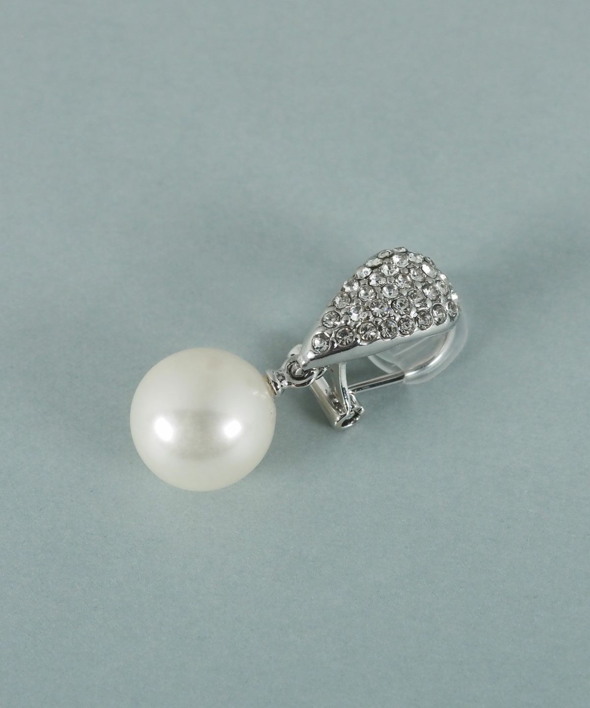 貝パールリーフパヴェイヤリング