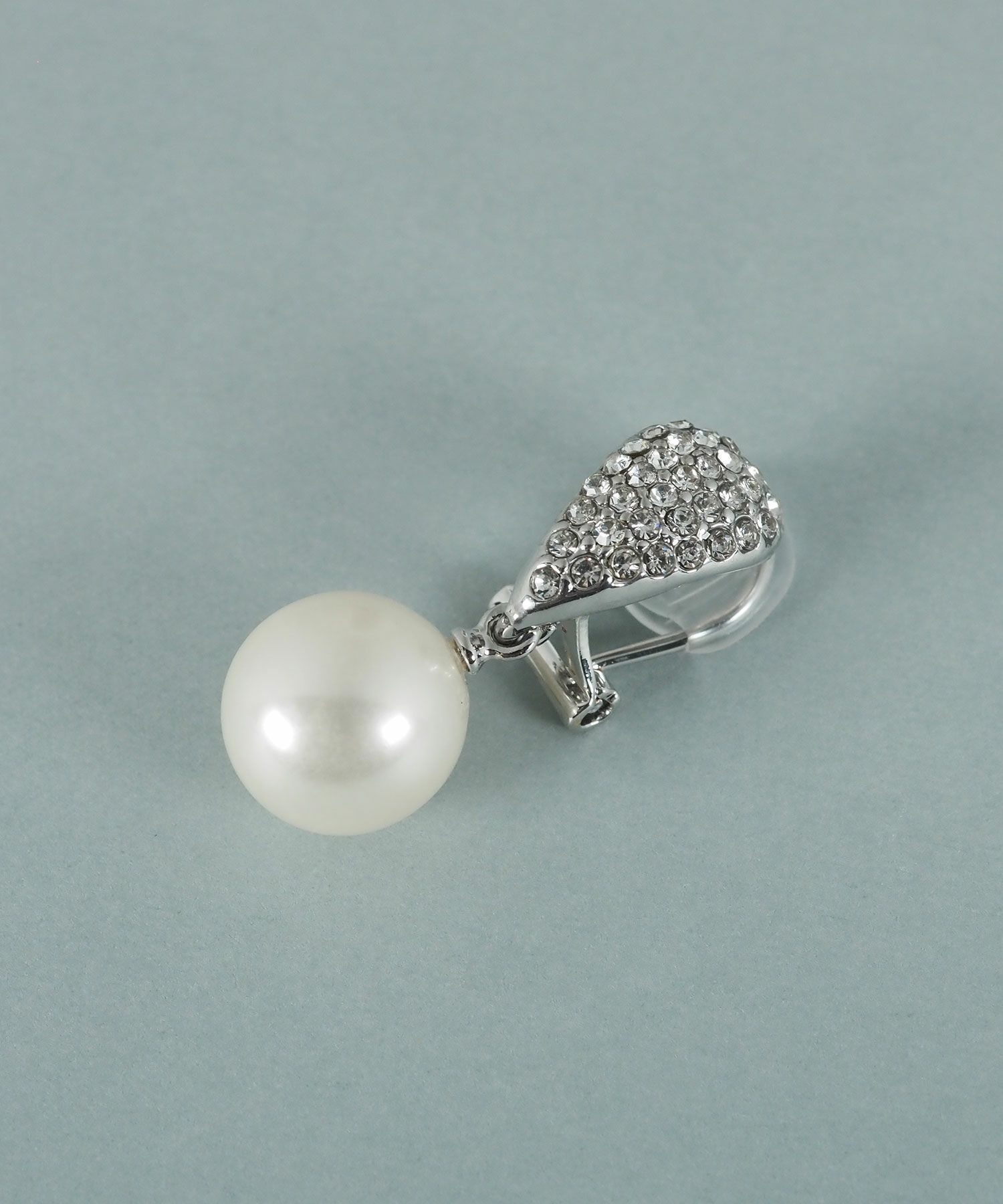 貝パールリーフパヴェイヤリング