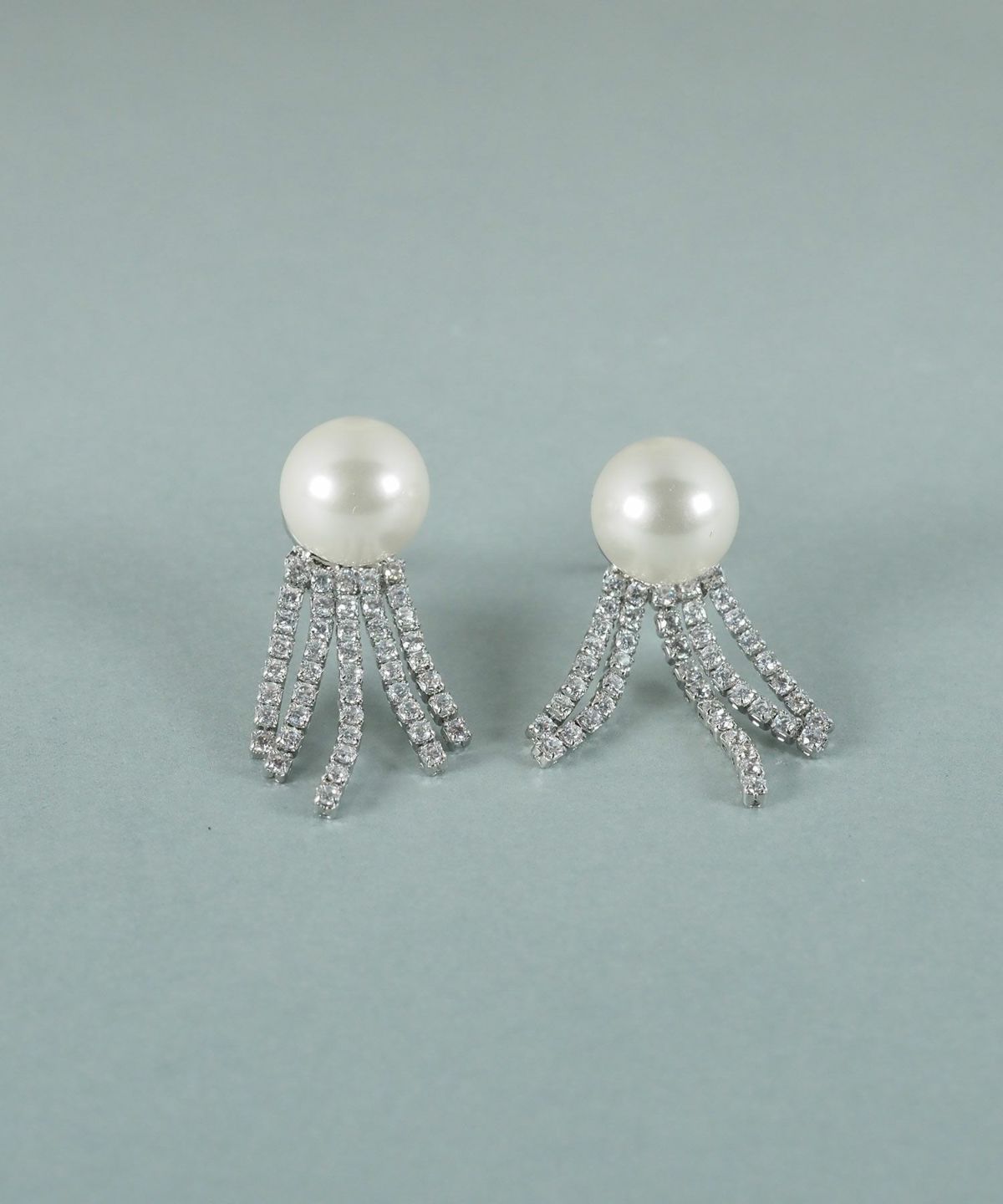 貝パールストーンシャワーピアス