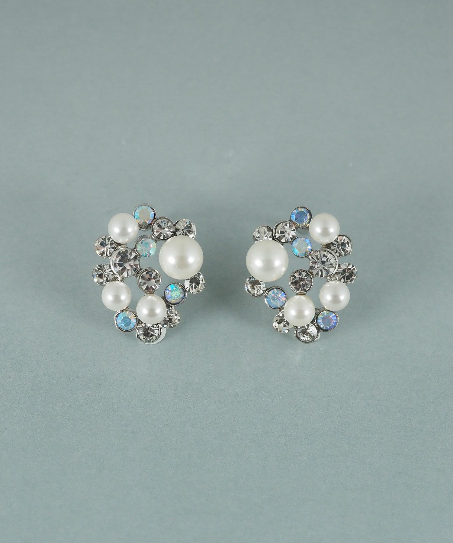 貝パールオーロラビジューピアス