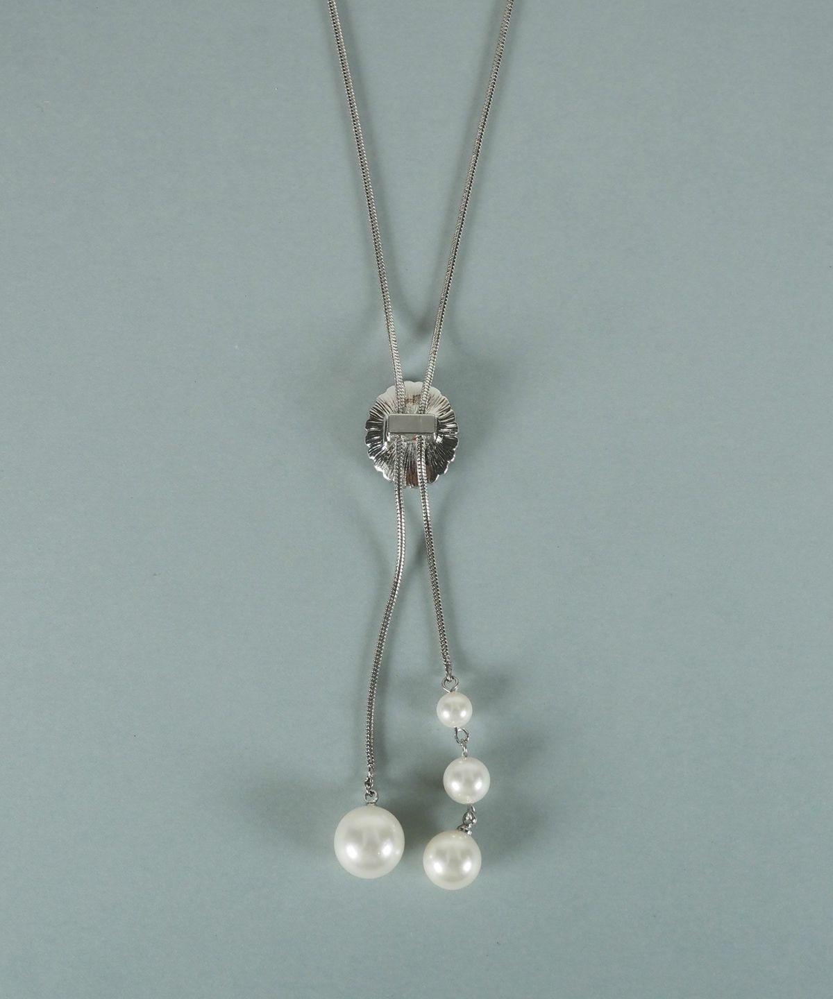 貝パールビジューロングネックレス