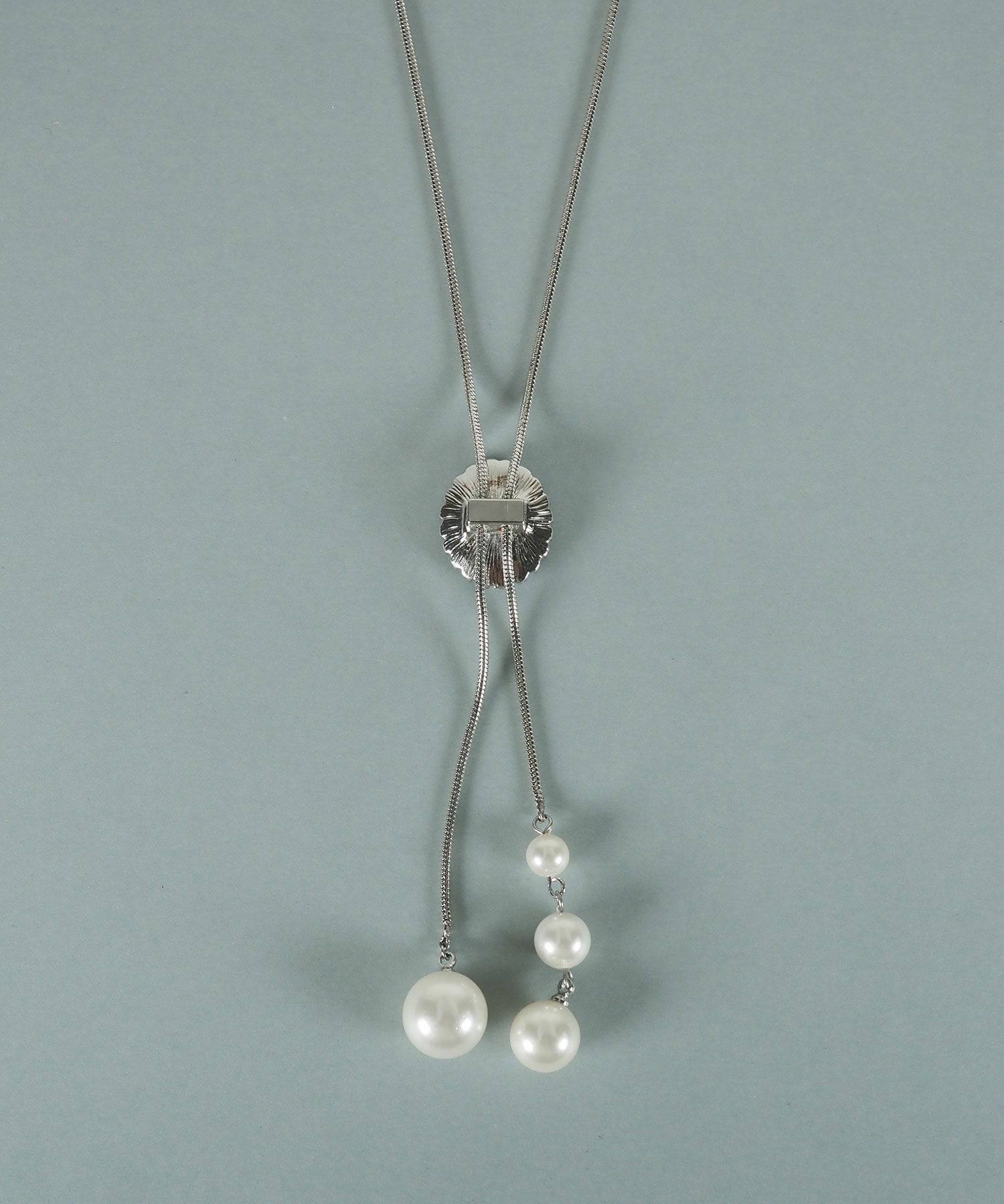 貝パールビジューロングネックレス