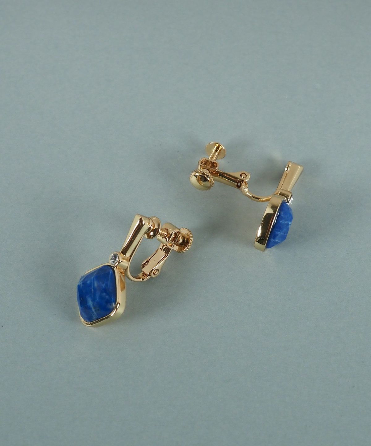 スクエアラピスラズリクリスタルイヤリング【JUNO PREMIUM】