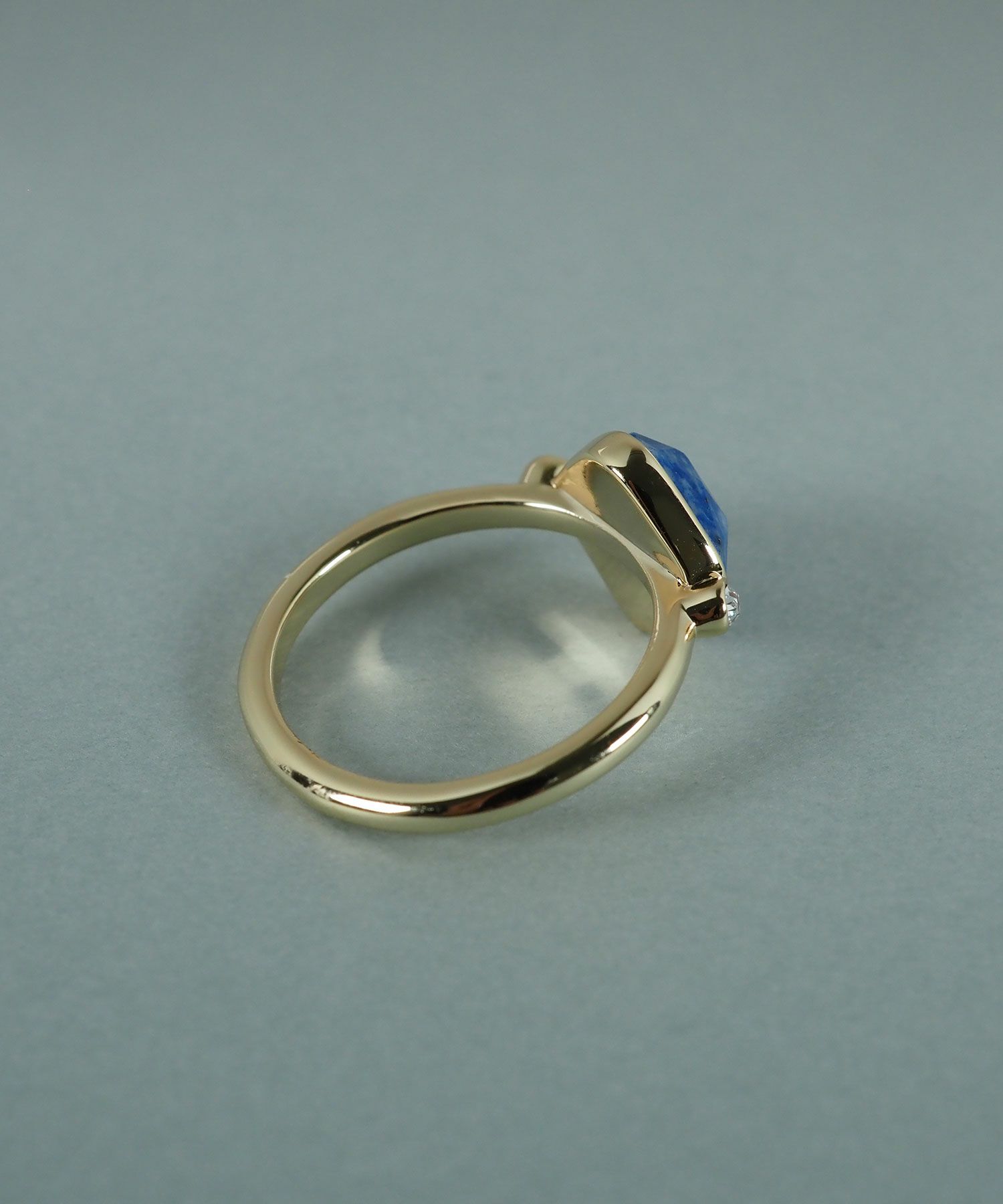 スクエアラピスラズリクリスタルリング【JUNO PREMIUM】