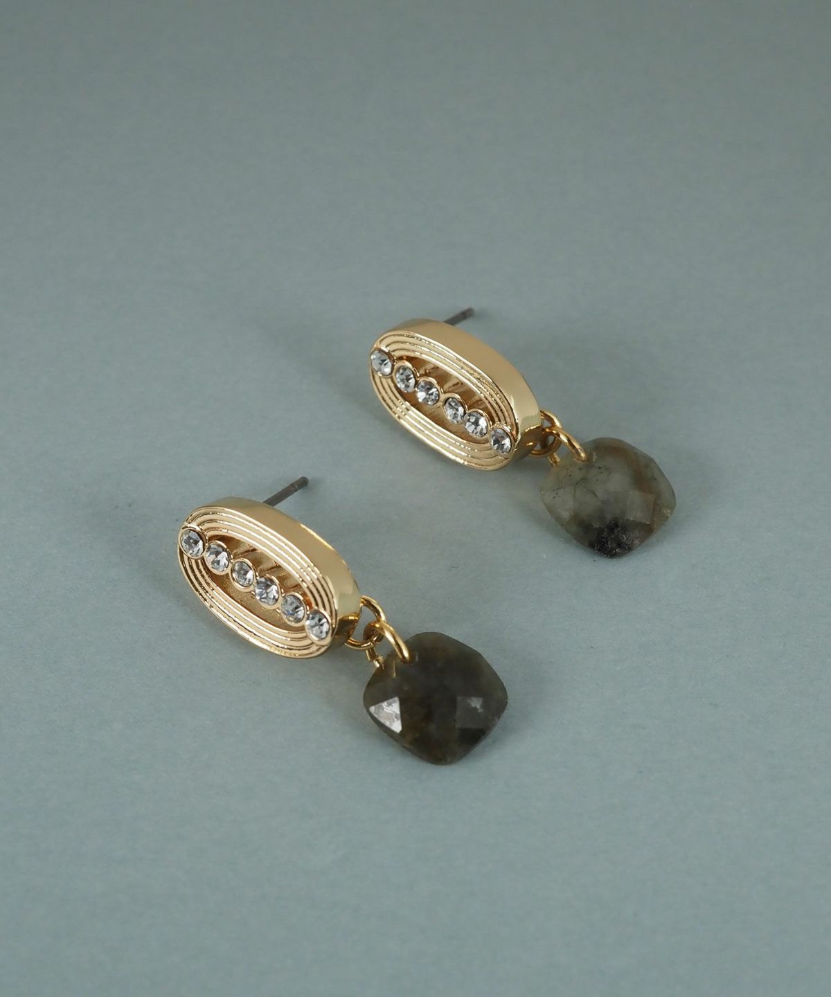 オーバルグリッドラブラドライトピアス【JUNO PREMIUM】