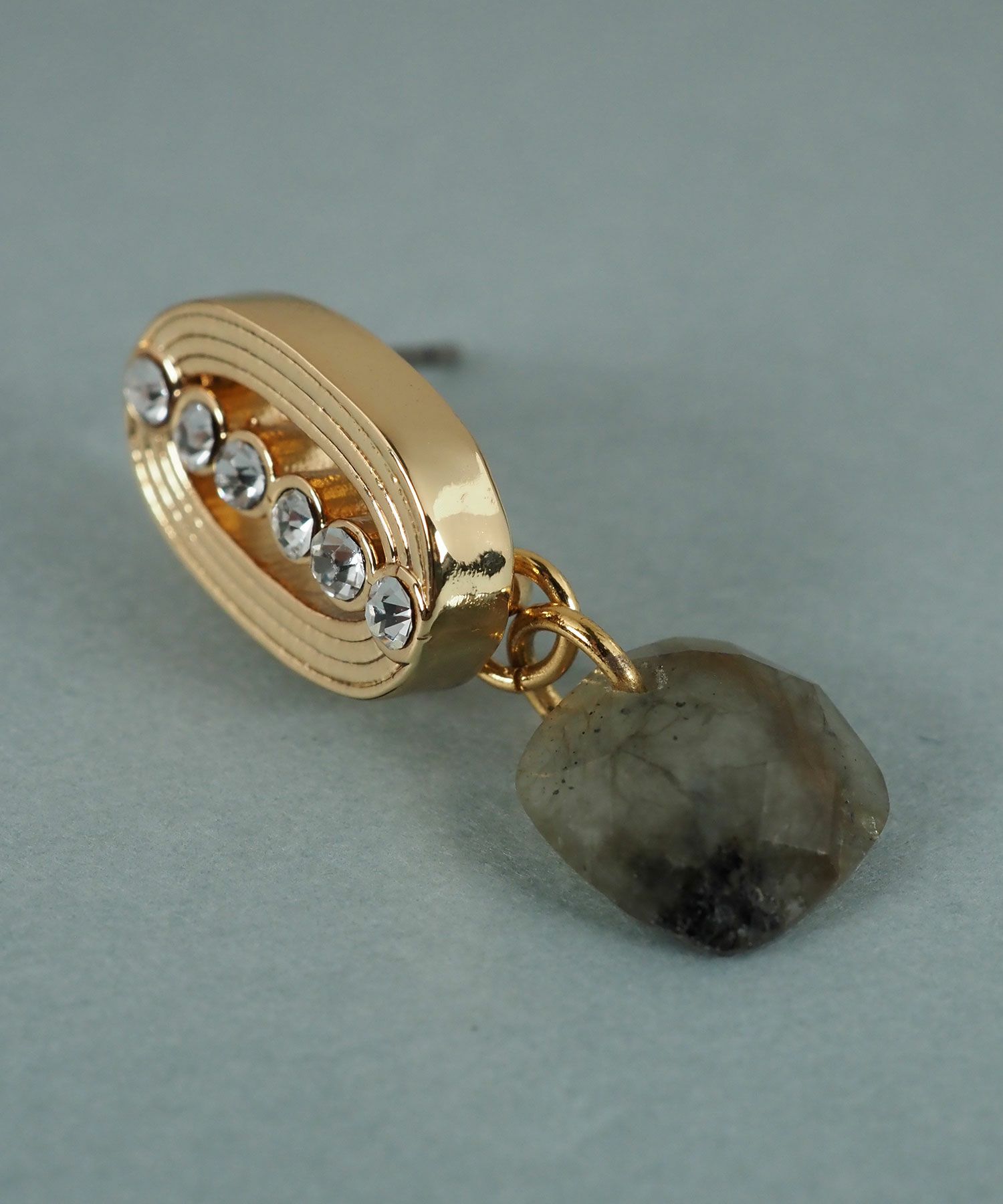 オーバルグリッドラブラドライトピアス【JUNO PREMIUM】