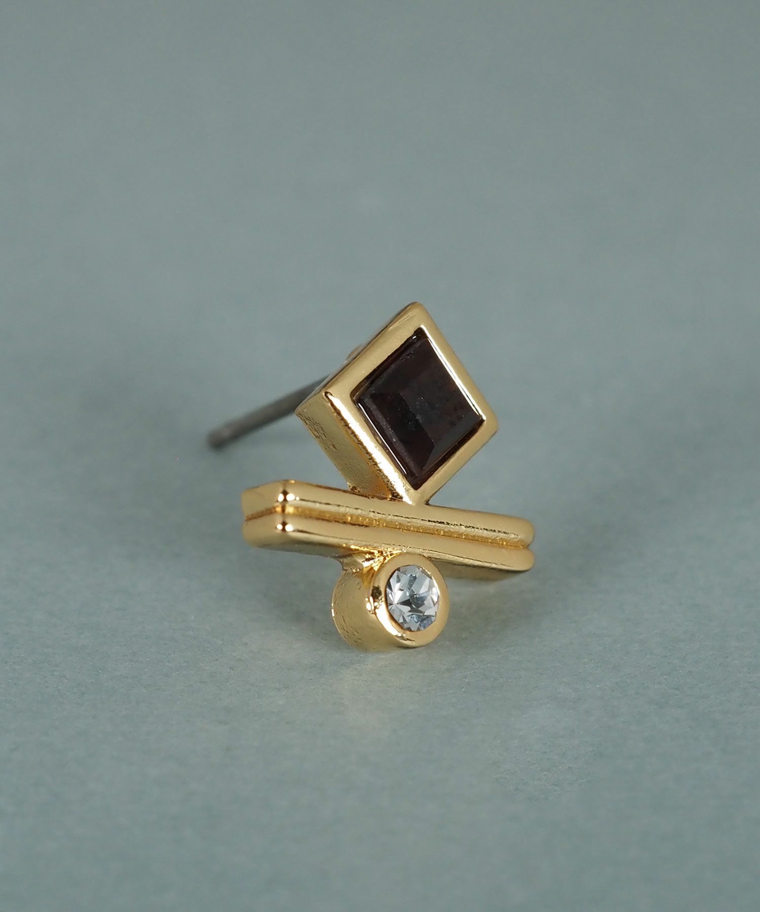 スクエアガーネットジオメトリーピアス【JUNO PREMIUM】