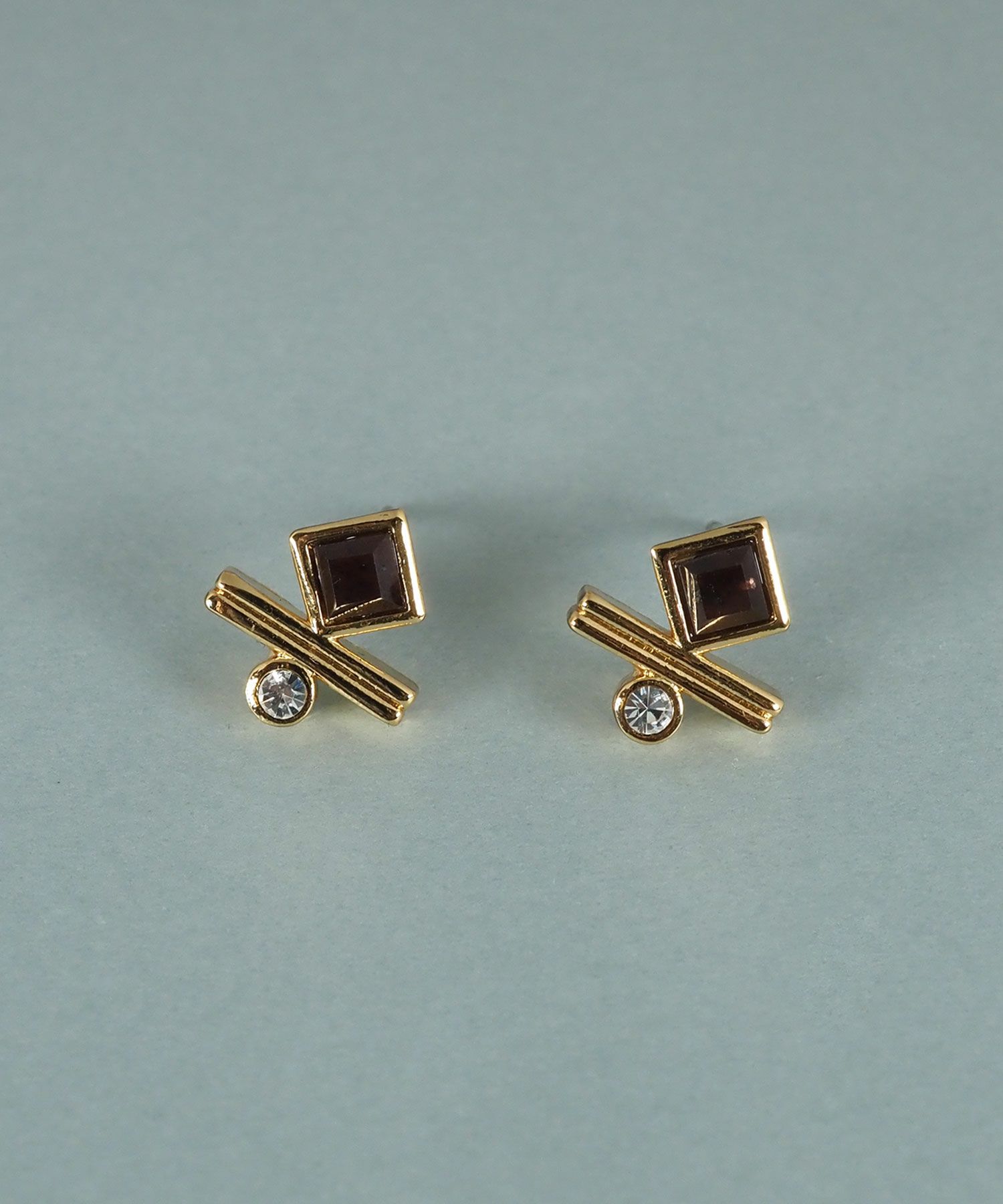 スクエアガーネットジオメトリーピアス【JUNO PREMIUM】