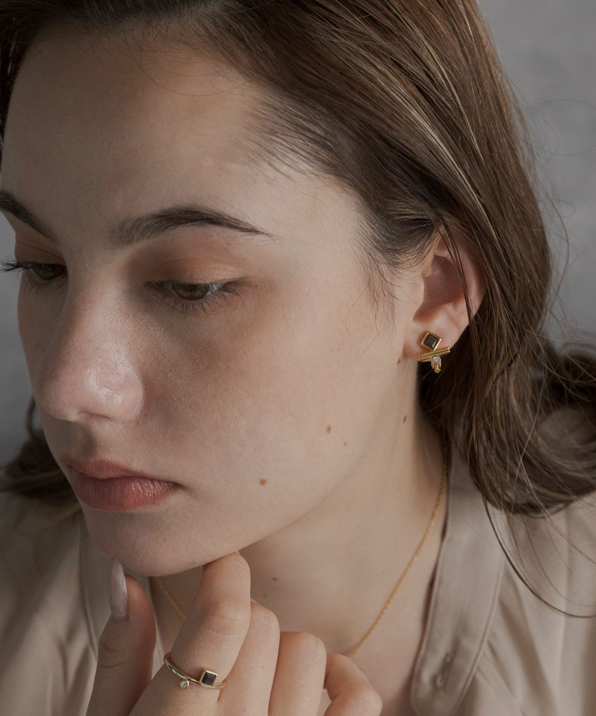 スクエアガーネットジオメトリーイヤリング【JUNO PREMIUM】