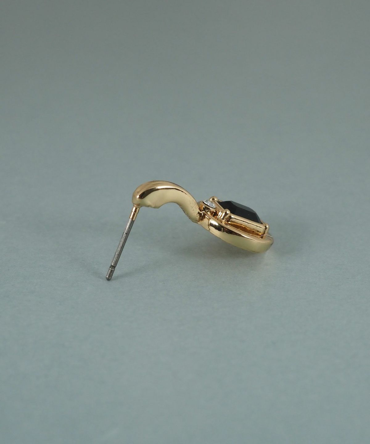 レクタングルオブシディアンピアス【JUNO PREMIUM】