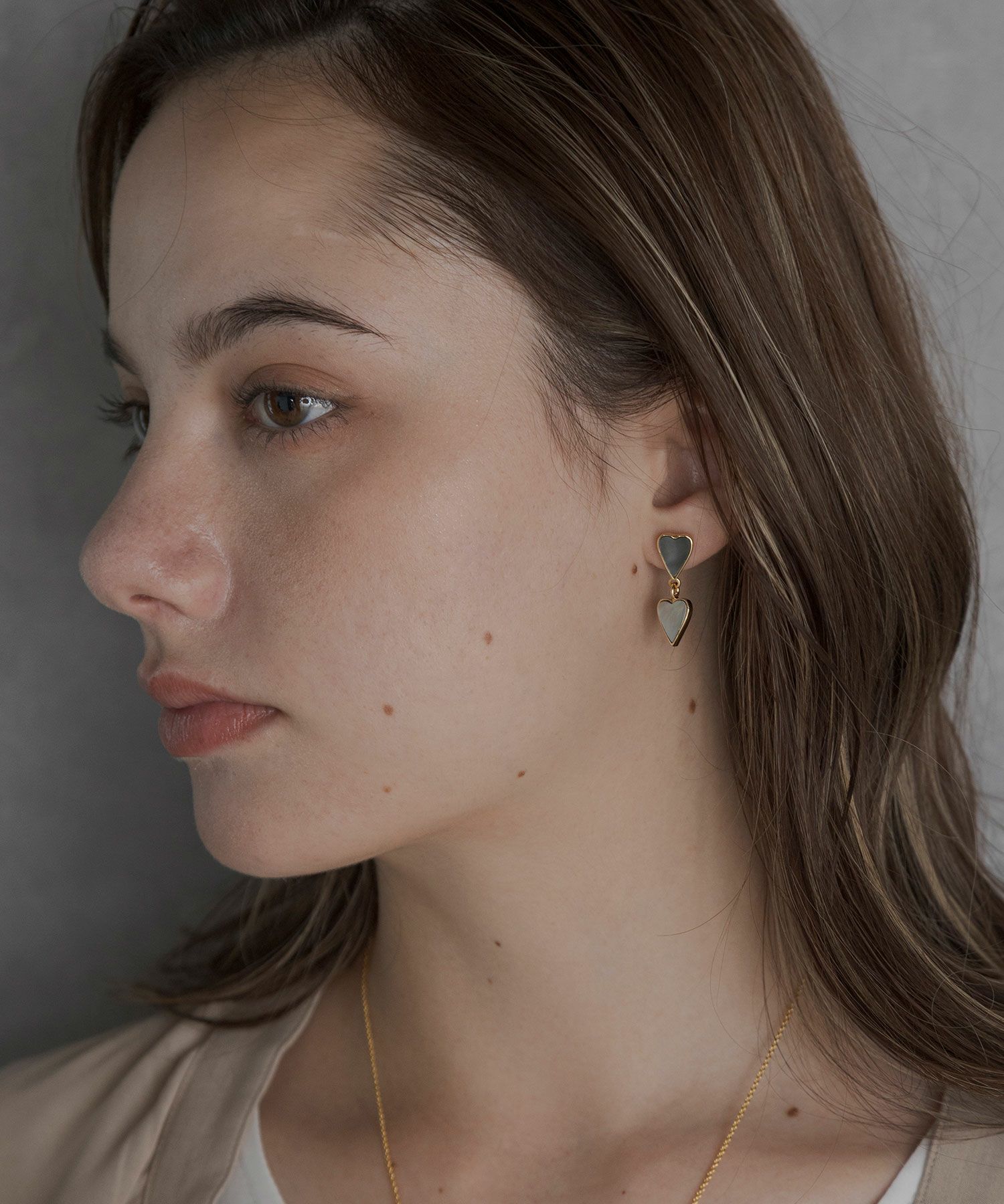 ダブルハートノワールシェル ピアス【JUNO PREMIUM】