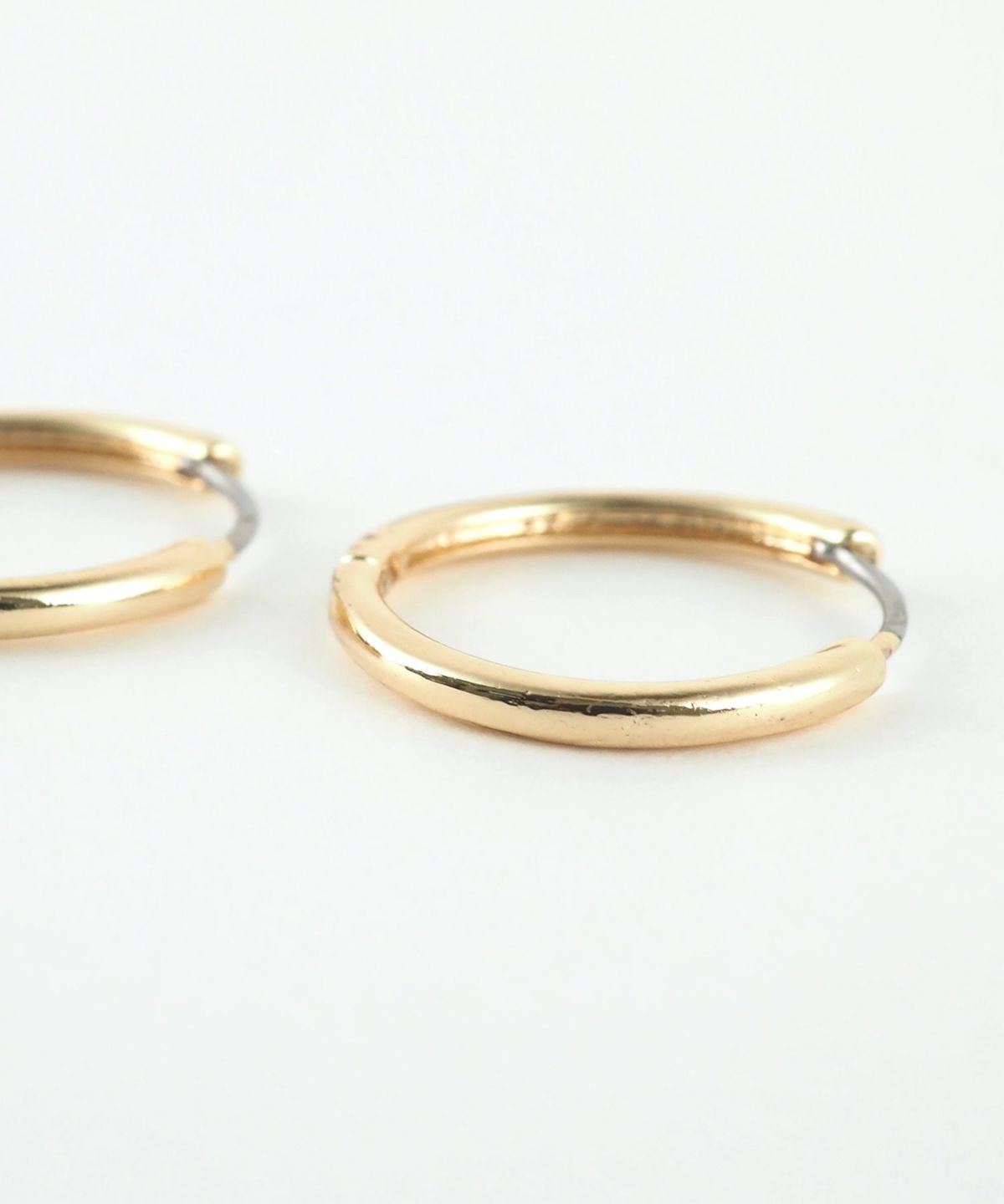 21mmシンプルスリムフープステンレスポストピアス