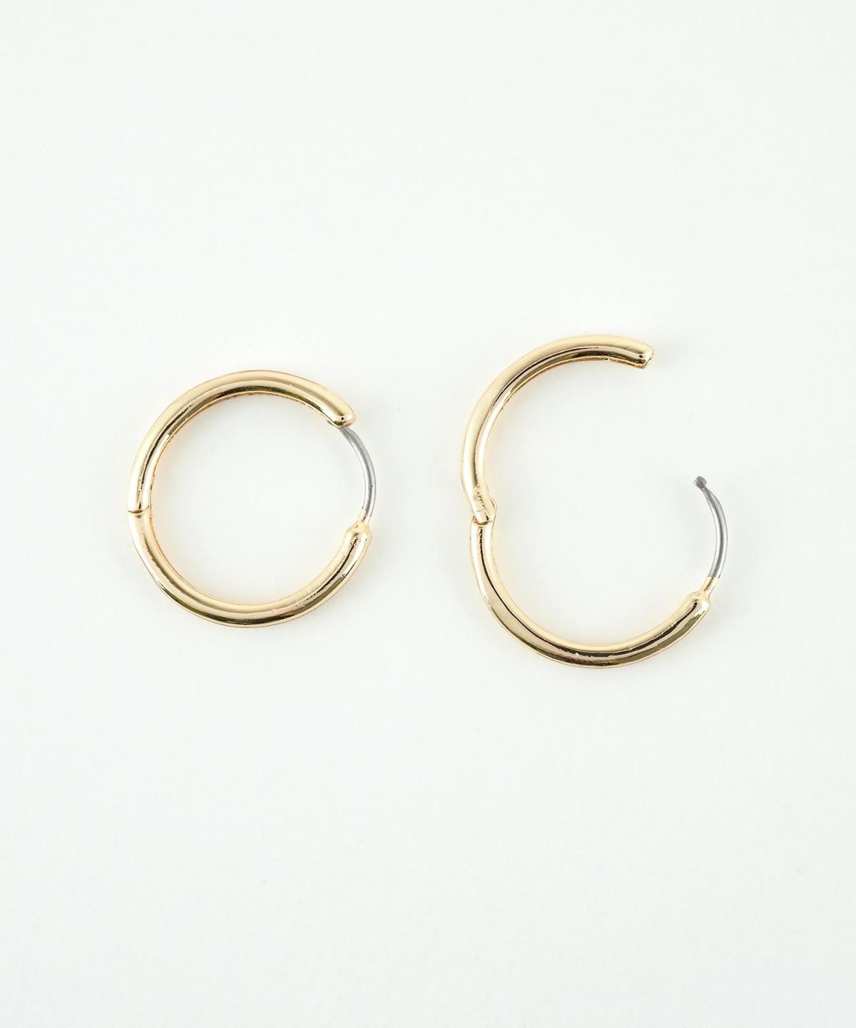 21mmシンプルスリムフープステンレスポストピアス